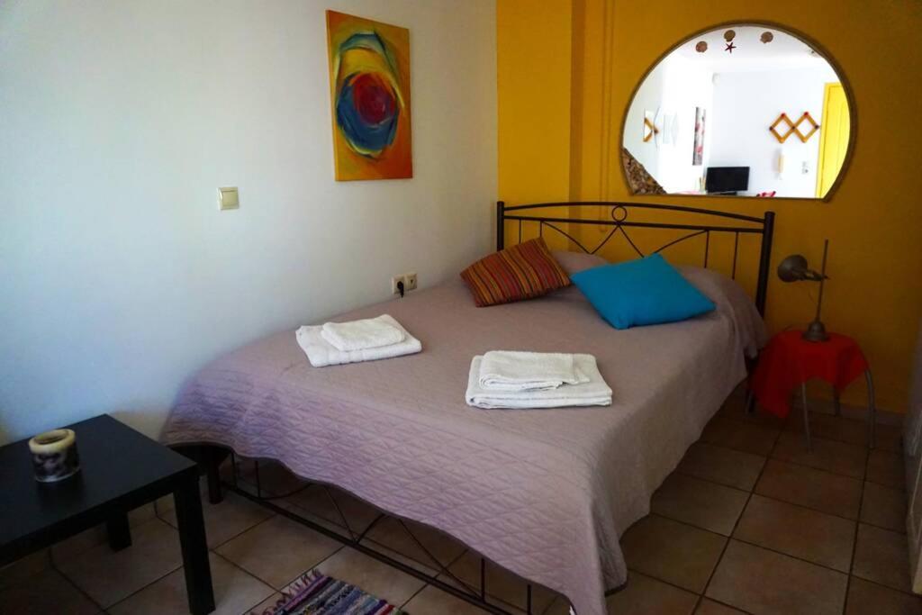 Cosy guest house with private yard view 3