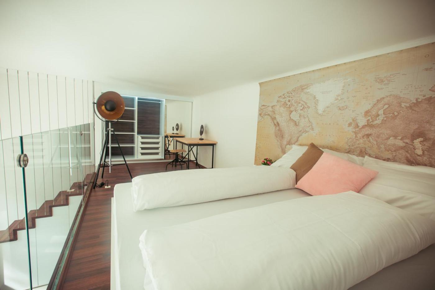 Zeus Design Loft Apartments