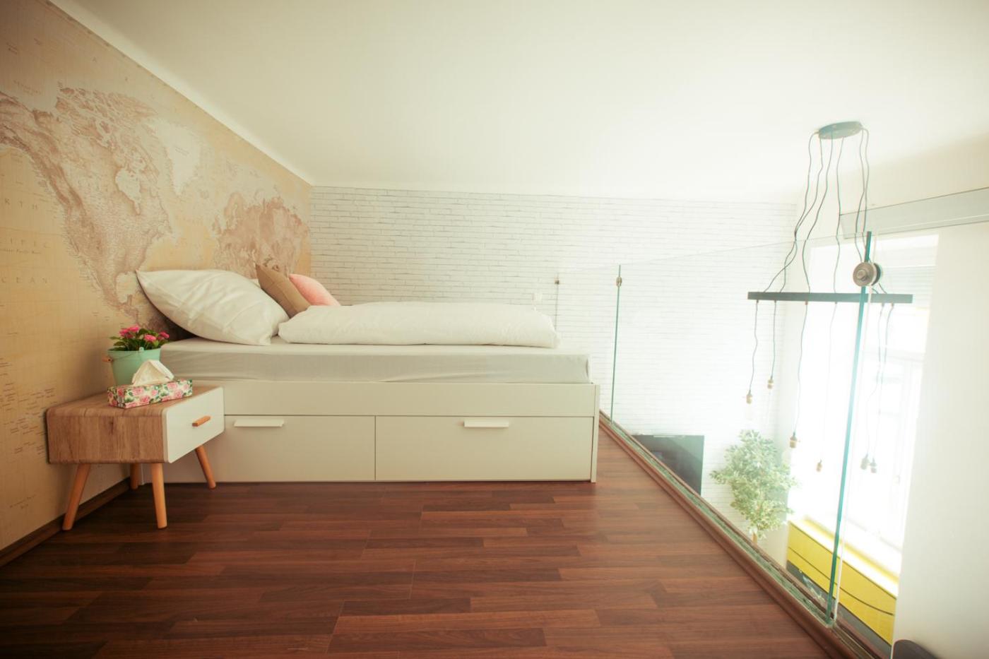 Zeus Design Loft Apartments