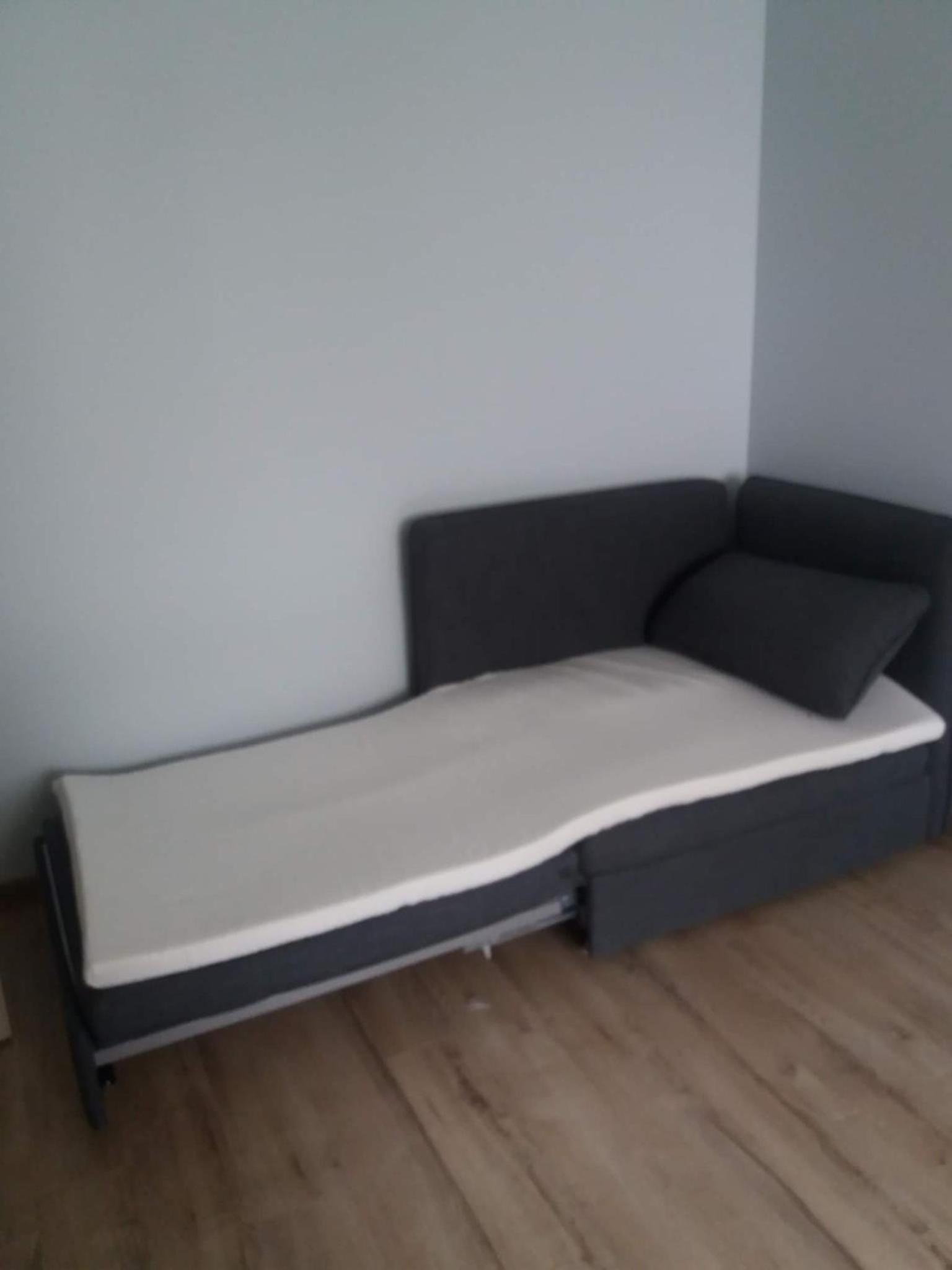 Cosy home 10 min from city center view 4