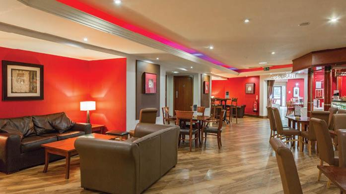 Tegid Lodge- Pine Lake Resort view 2