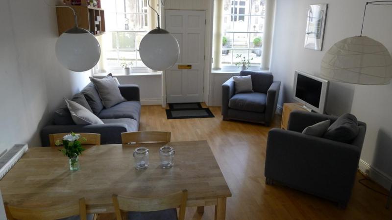 Totters townhouse view 3