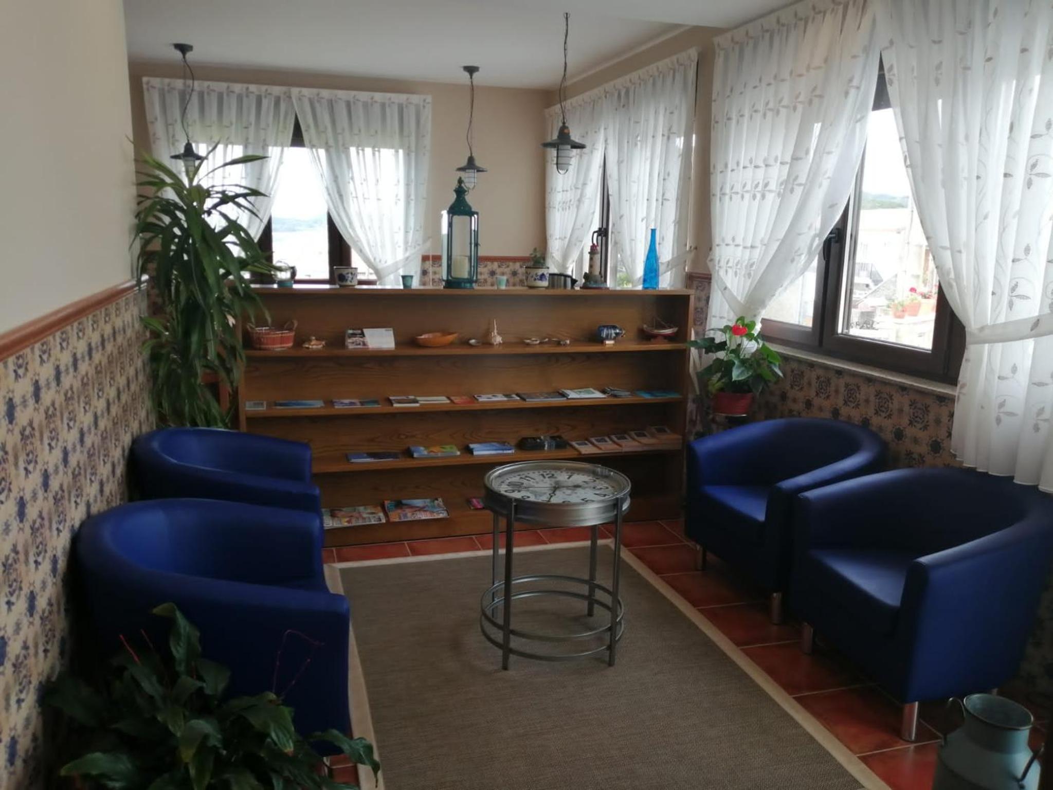 Photo 33