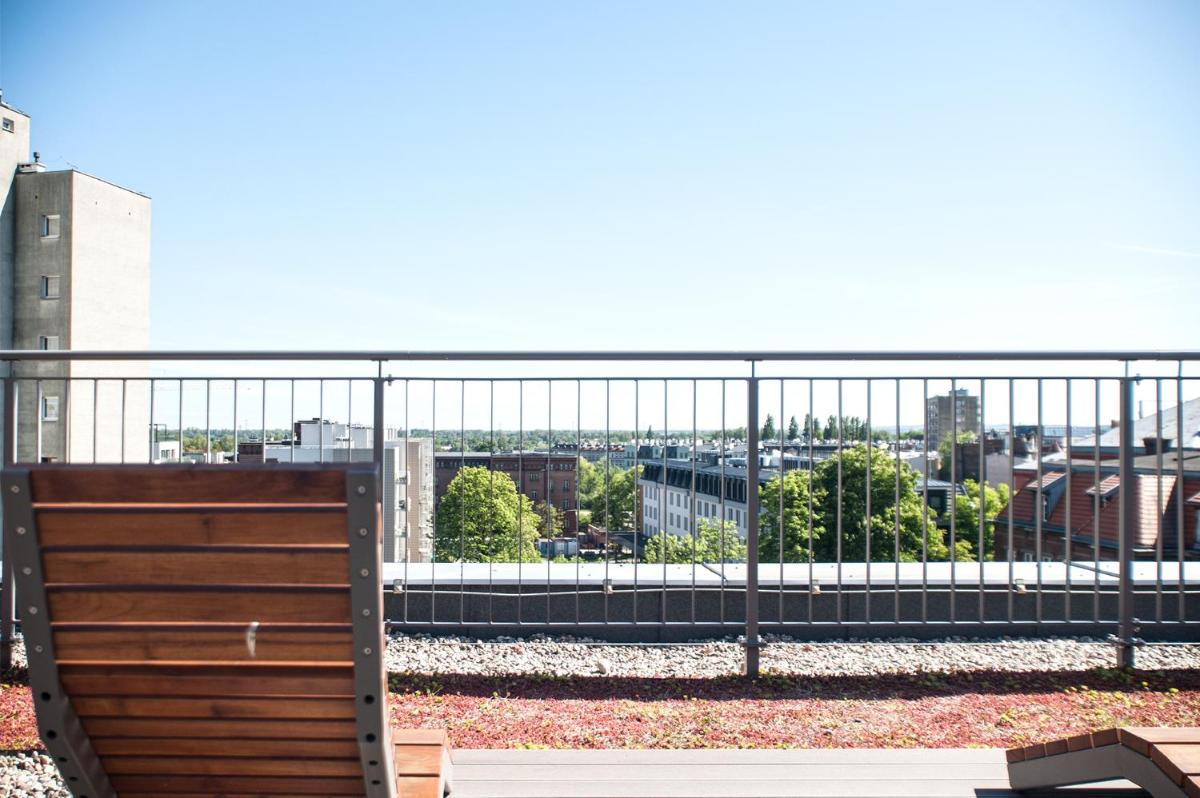 M&J Apartments - Garden Gates view 5