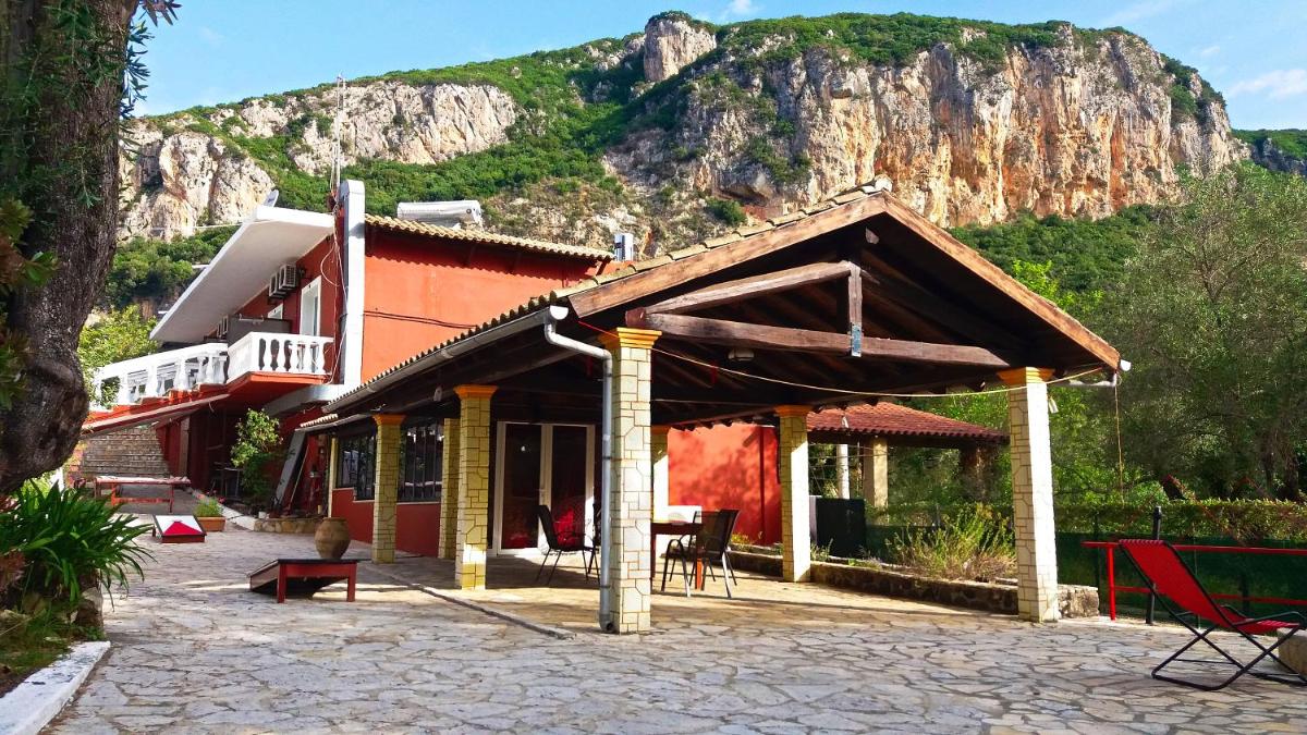 Sun's Gift Mega Studio photo 2