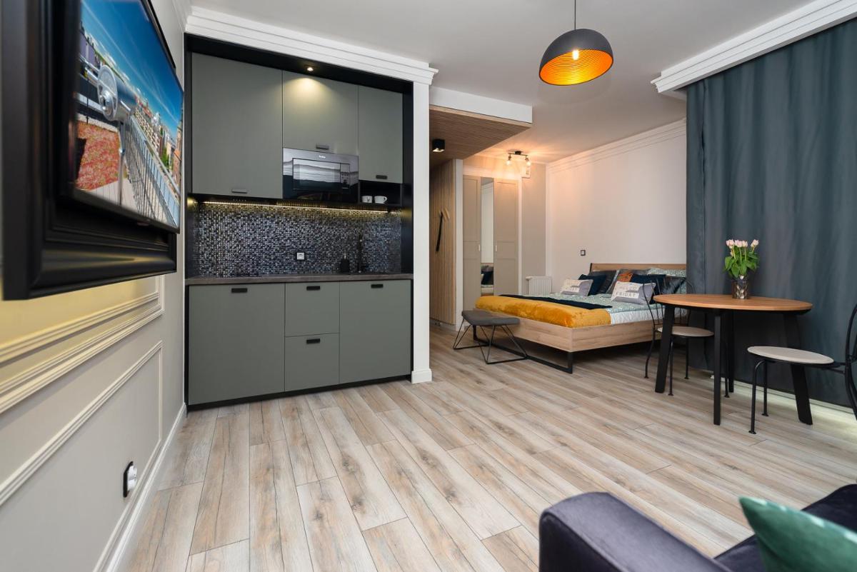 Grey Horse Apartment premium view 5