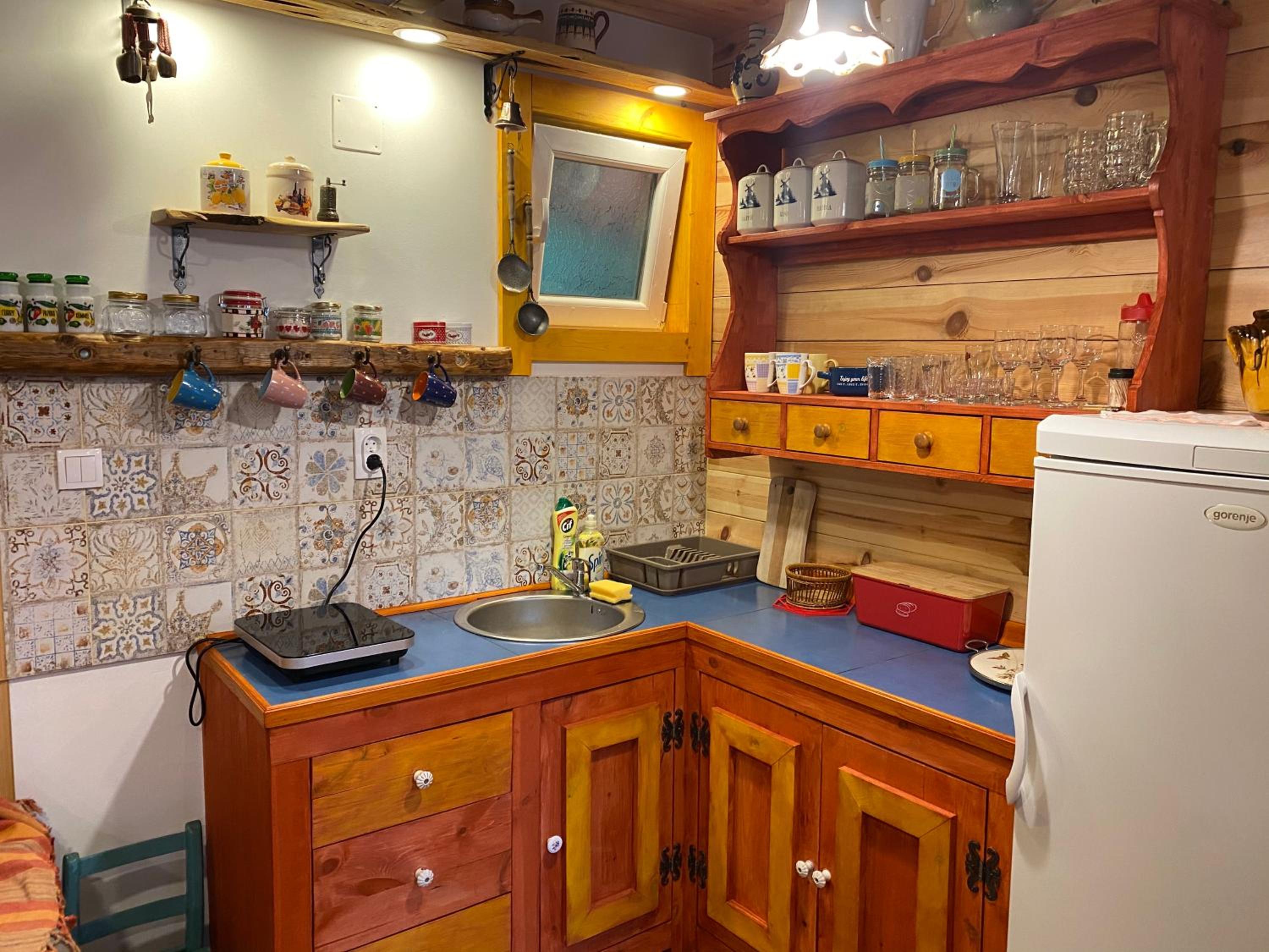 Photo 9