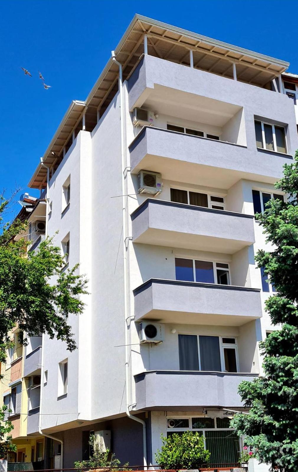 Family Hotel Ambrozia