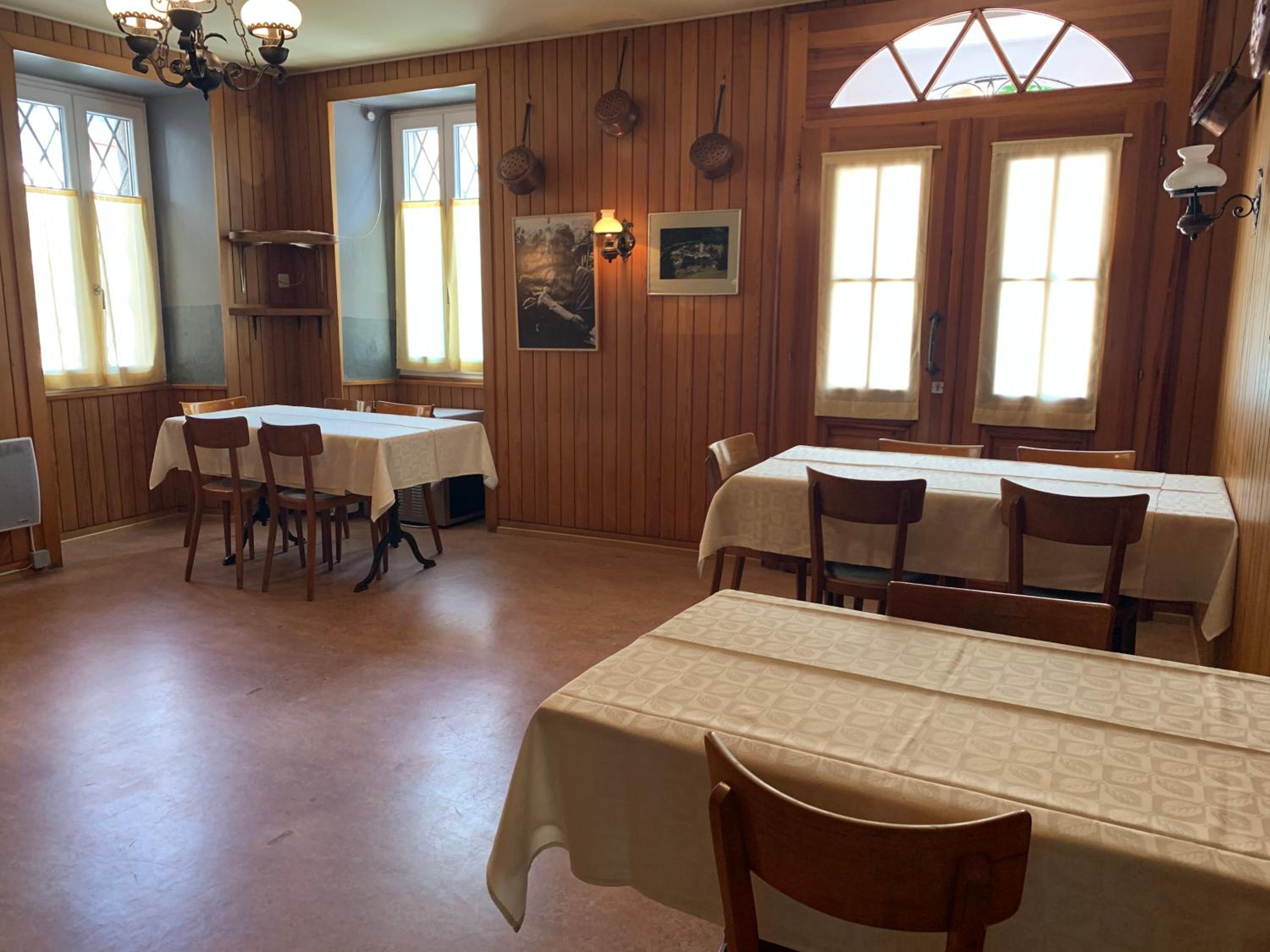 banquet hall