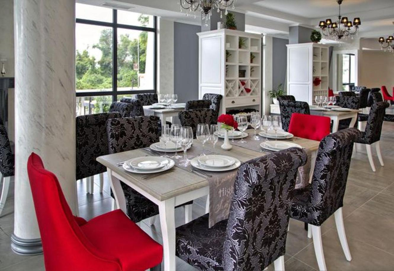 Private Apartments in White Rock Castle