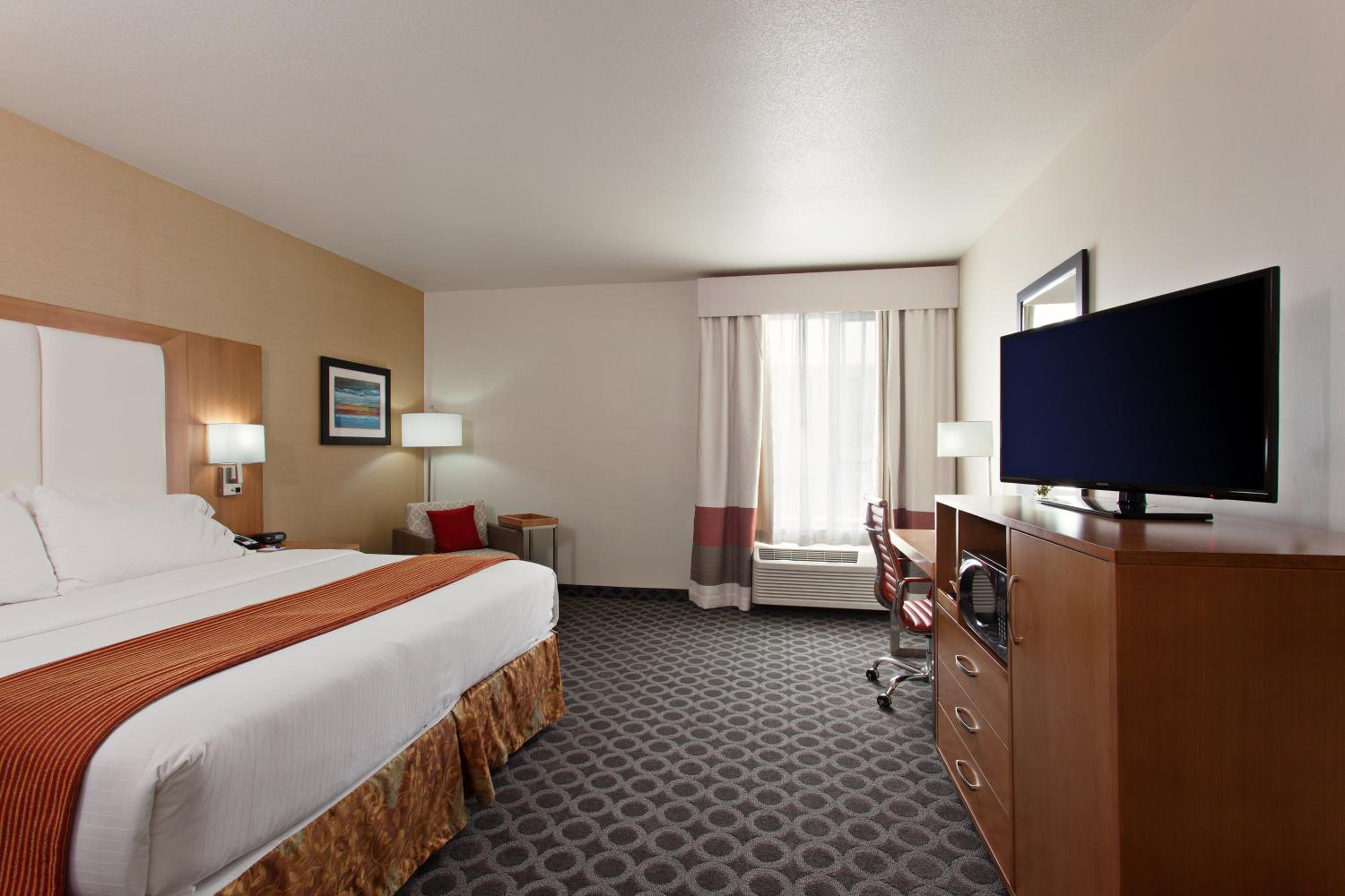 North Hollywood Vacations - Holiday Inn Express North Hollywood - Burbank Area, an IHG Hotel - Property Image 26