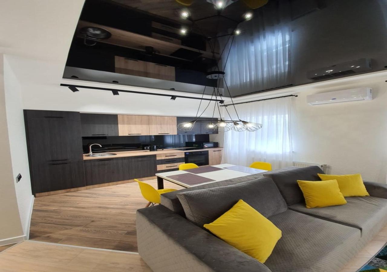 New Lux apartment 2022 view 3