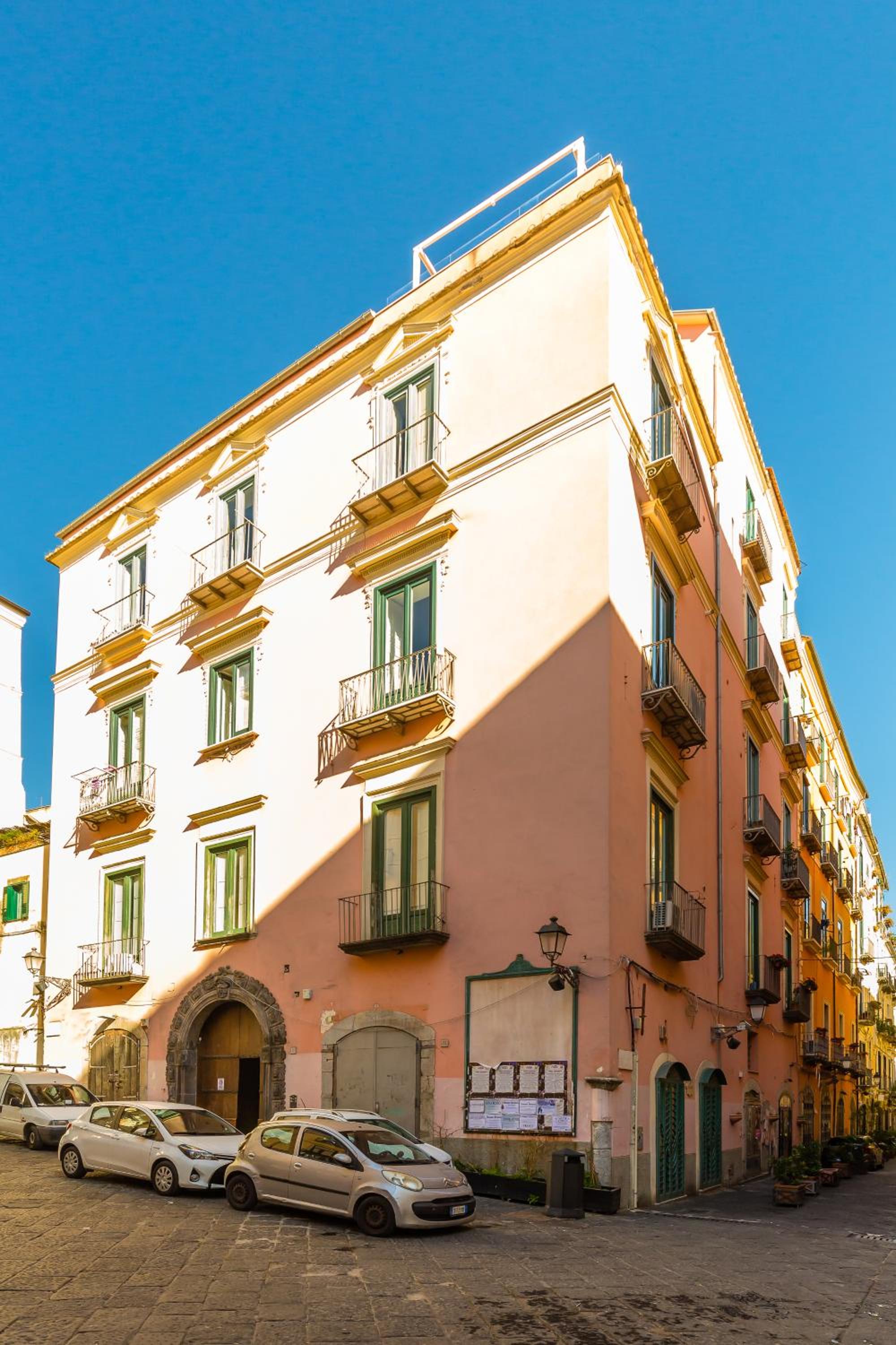 Casa 45 - in centro storico vicino al Teatro Verdi e al Crescent view 3