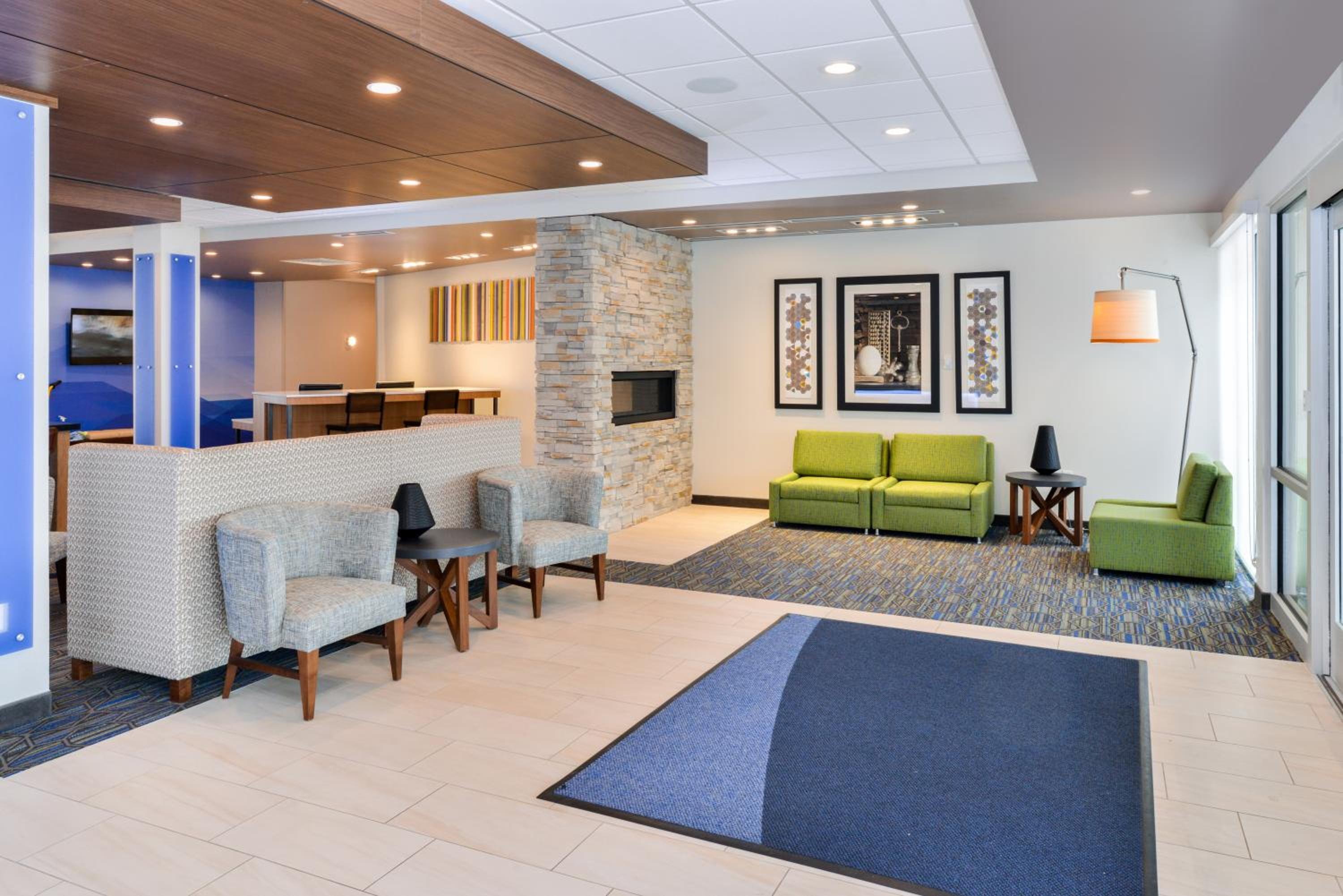 Ogallala Vacations - Holiday Inn Express  Suites - Ogallala, an IHG Hotel - Property Image 3