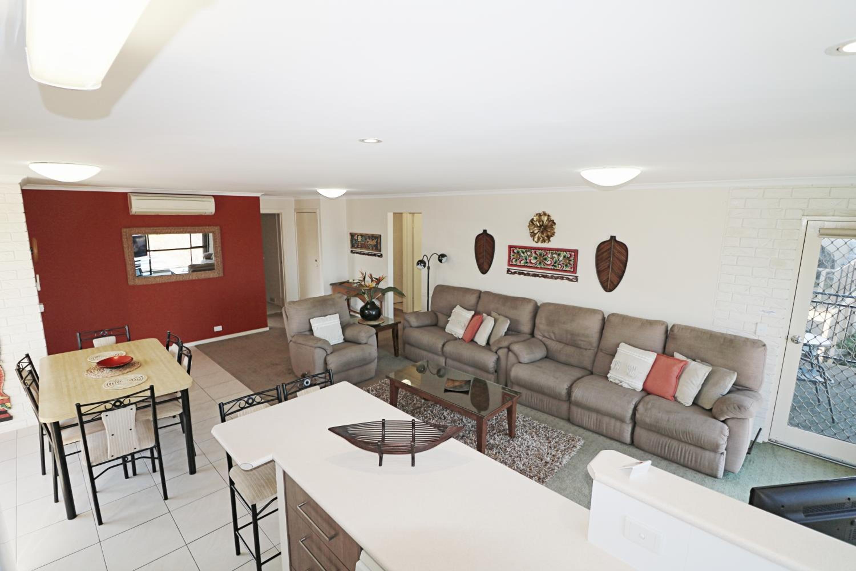 Capri Apartments
