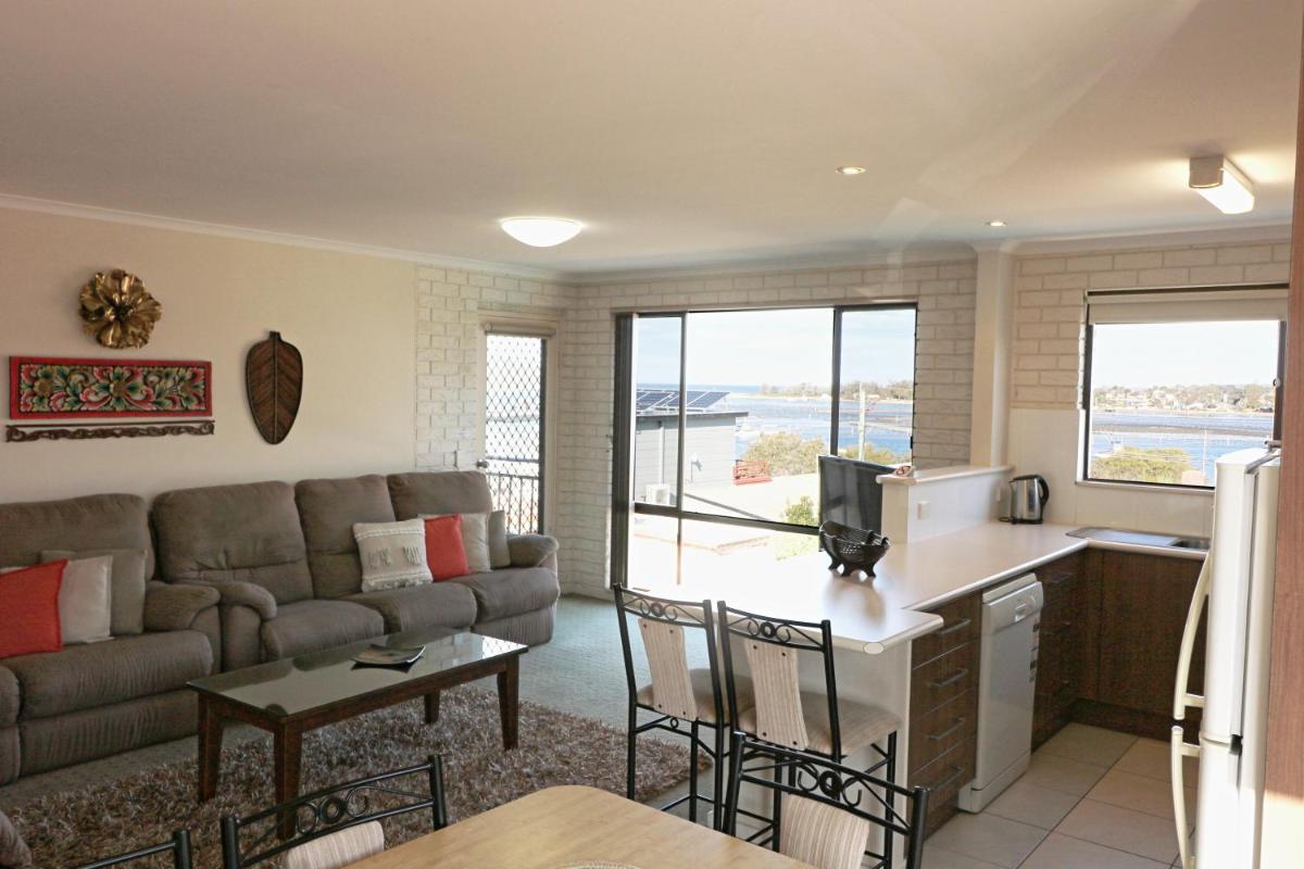 Capri Apartments