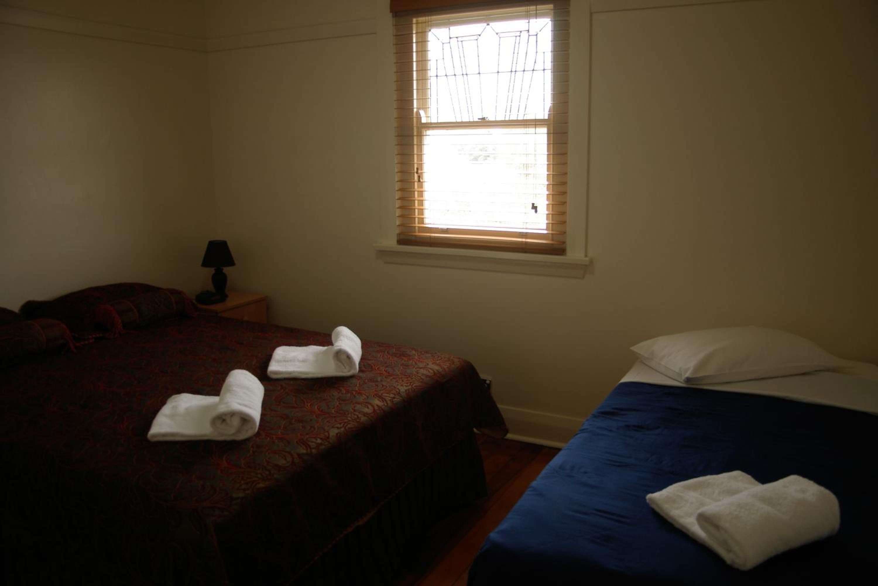 Accommodation Sydney Rockdale - 2 Bdr Pet Friendly Budget Apartment