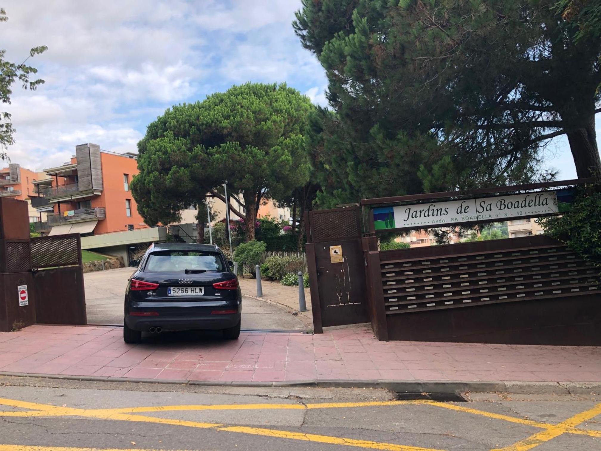 Sunny apartment Sa Boadella big solarium sea view
