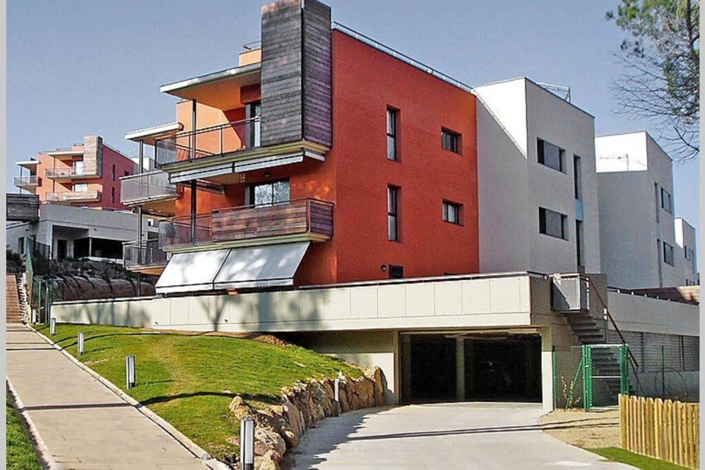 Sunny apartment Sa Boadella big solarium sea view