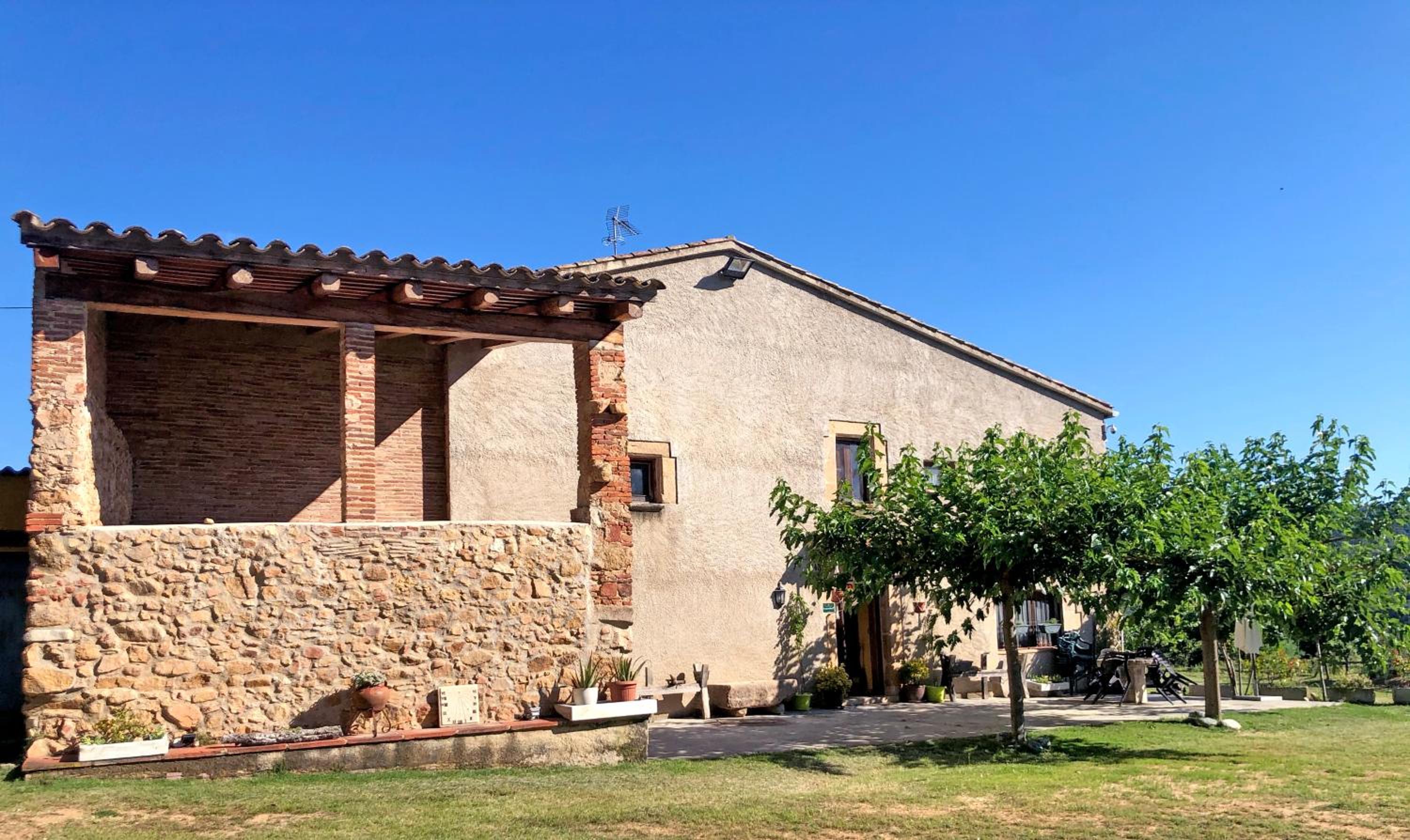 Casa rural Can Miquel - en pleno bosque y cerca de la PLAYA - increíbles rutas BTT view 4