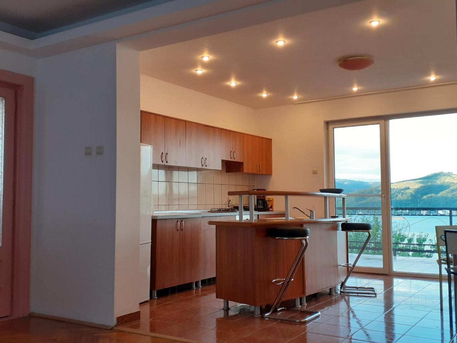 Casa lui Marc view 2