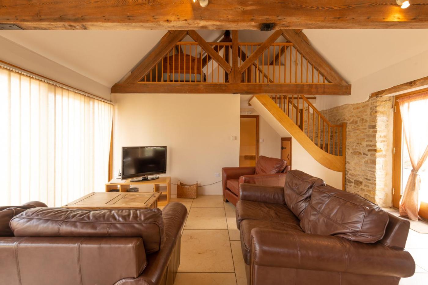 The Oaks - Ash Farm Cotswolds view 3
