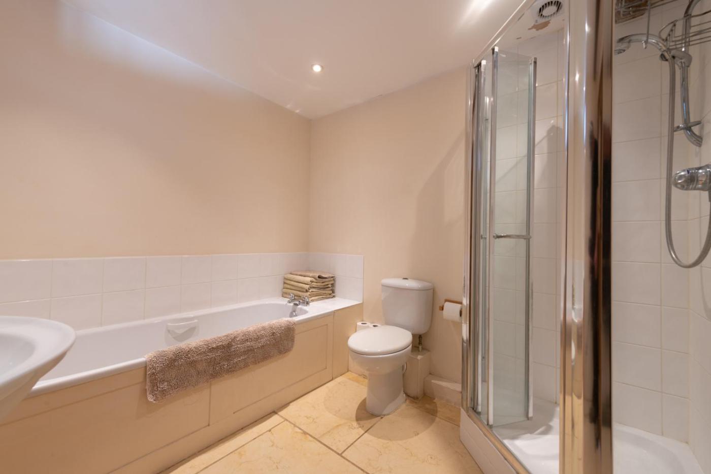 The Oaks - Ash Farm Cotswolds view 5