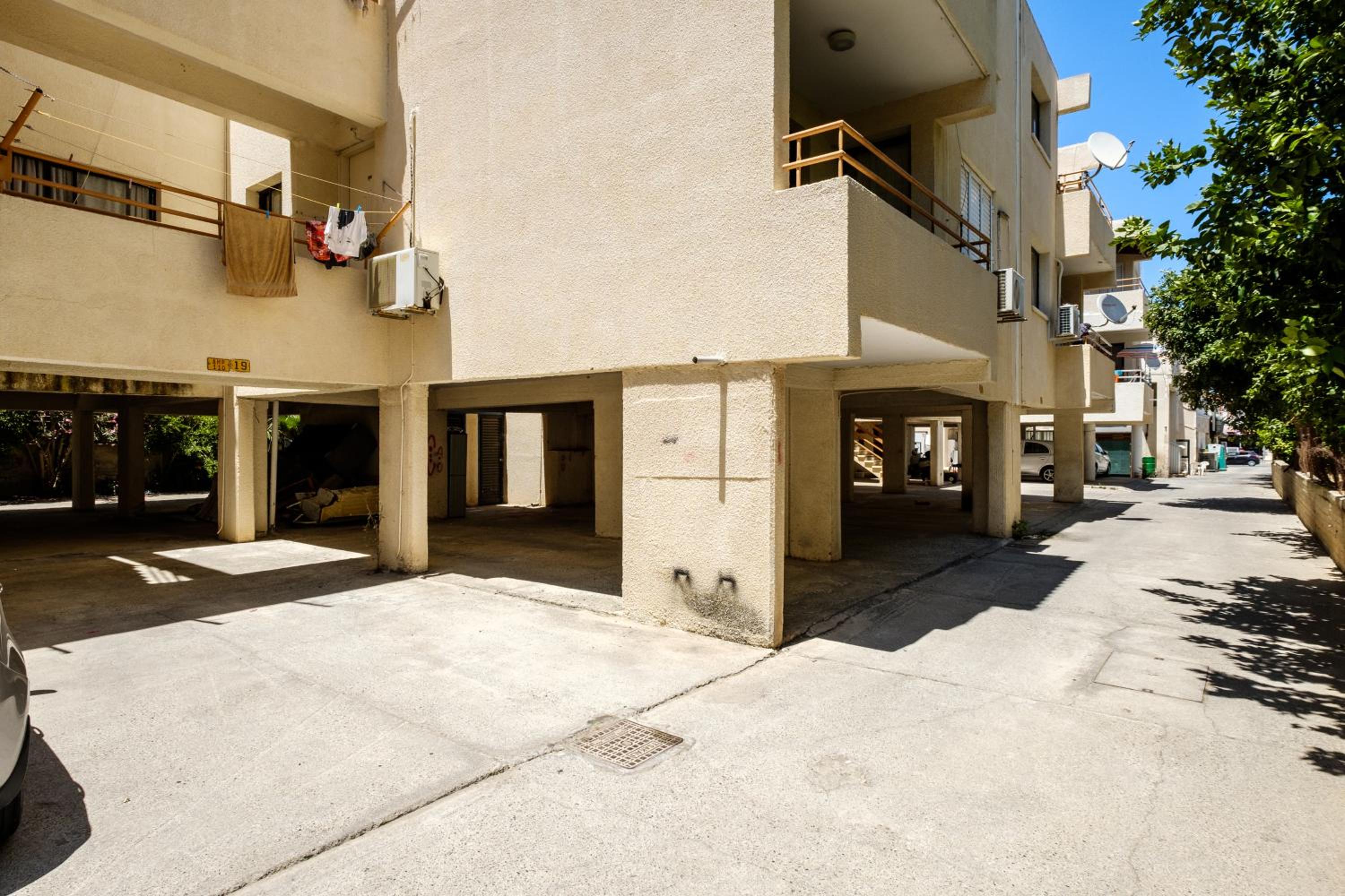 Lovely 2 BR Vacation Apt Kohili Beach - 3 Min Walk