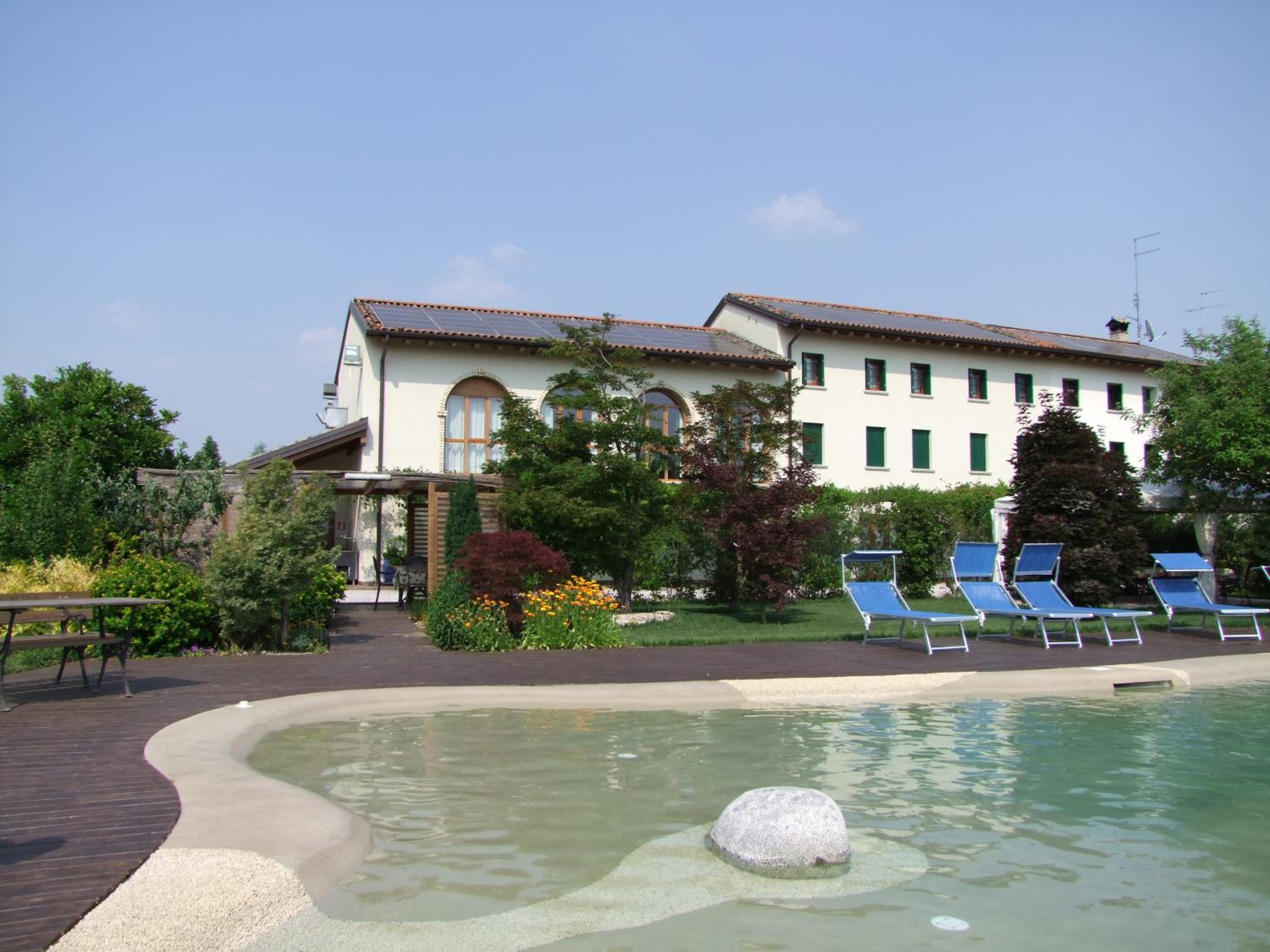 Photo 46