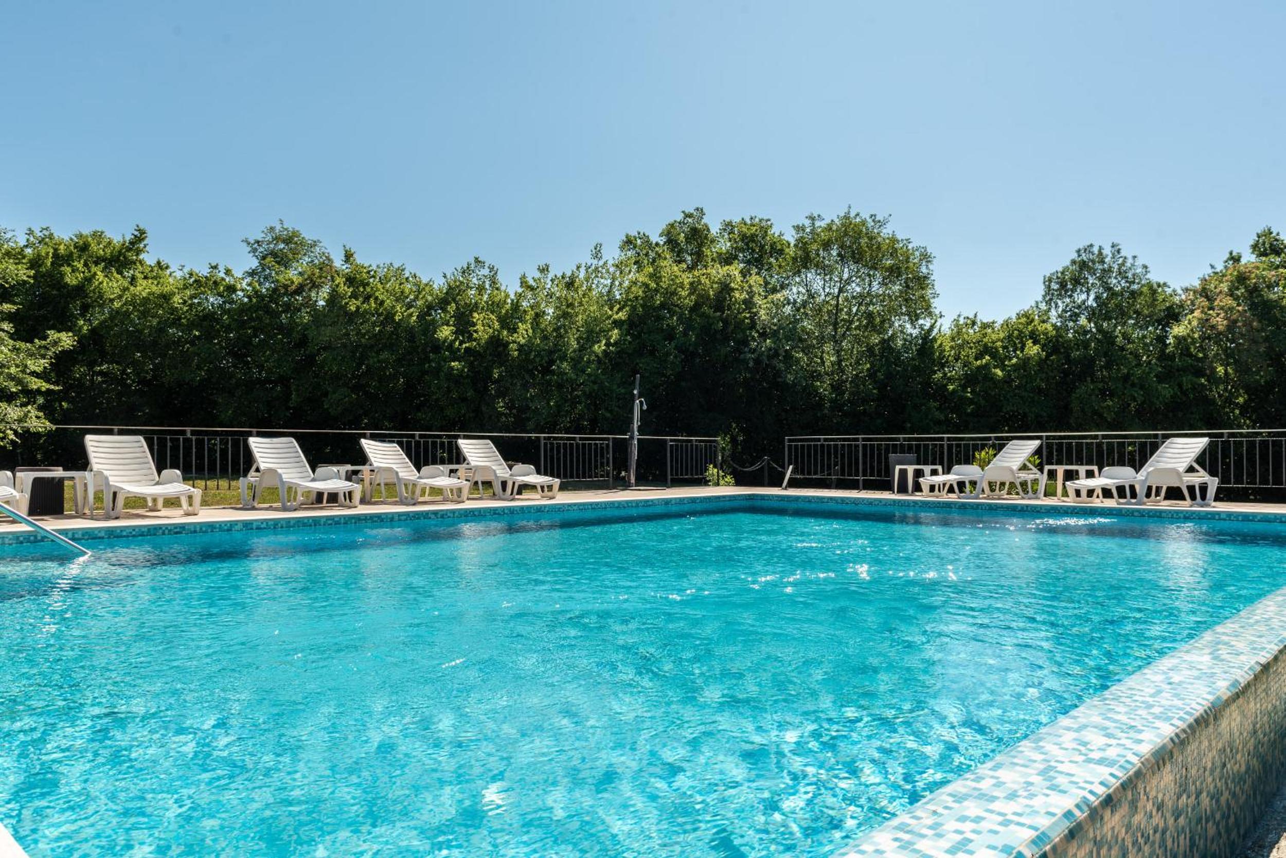 Hotel Tomažići view 3