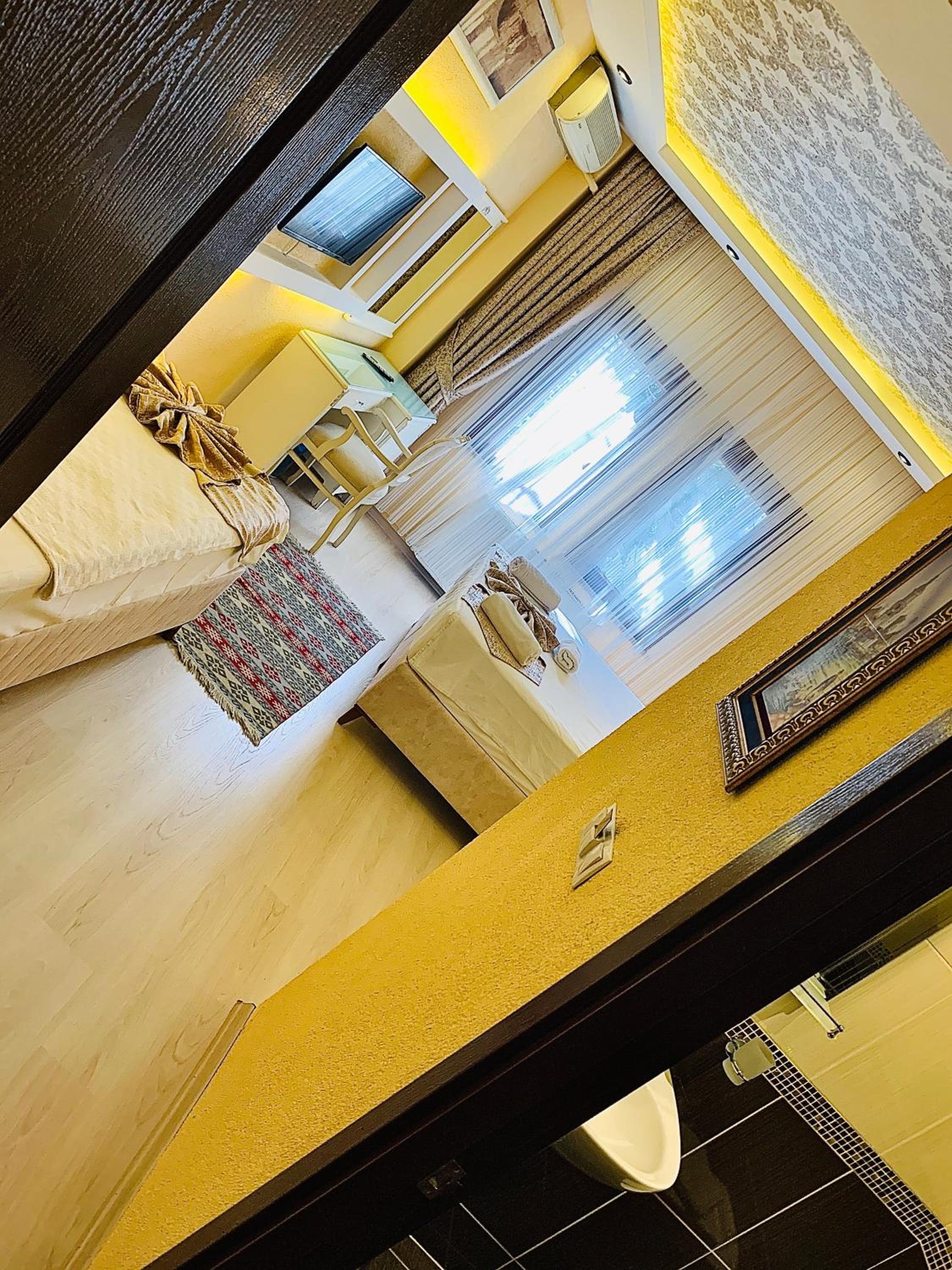 elisa hotel