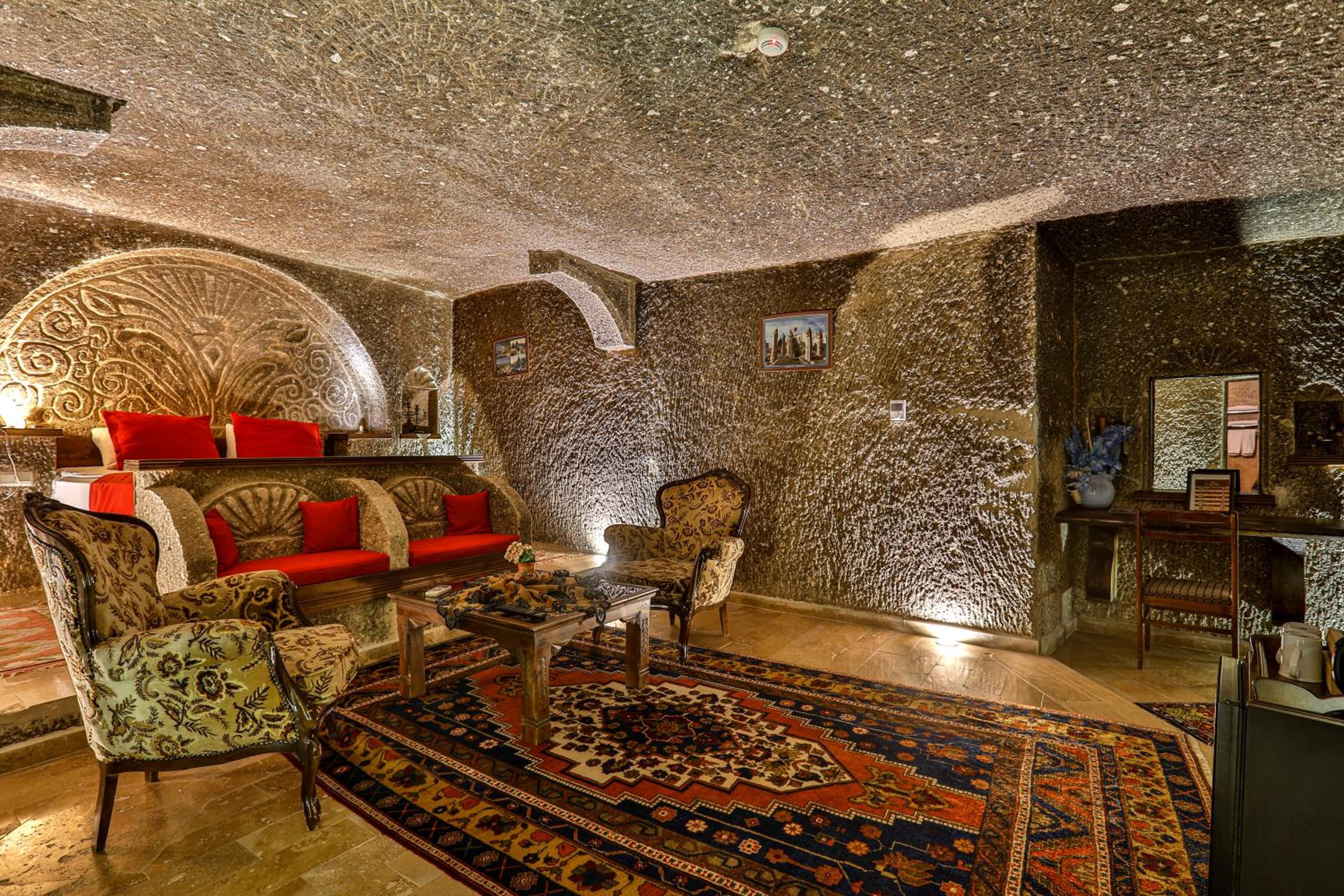 Hidden Cave Hotel - Image 49