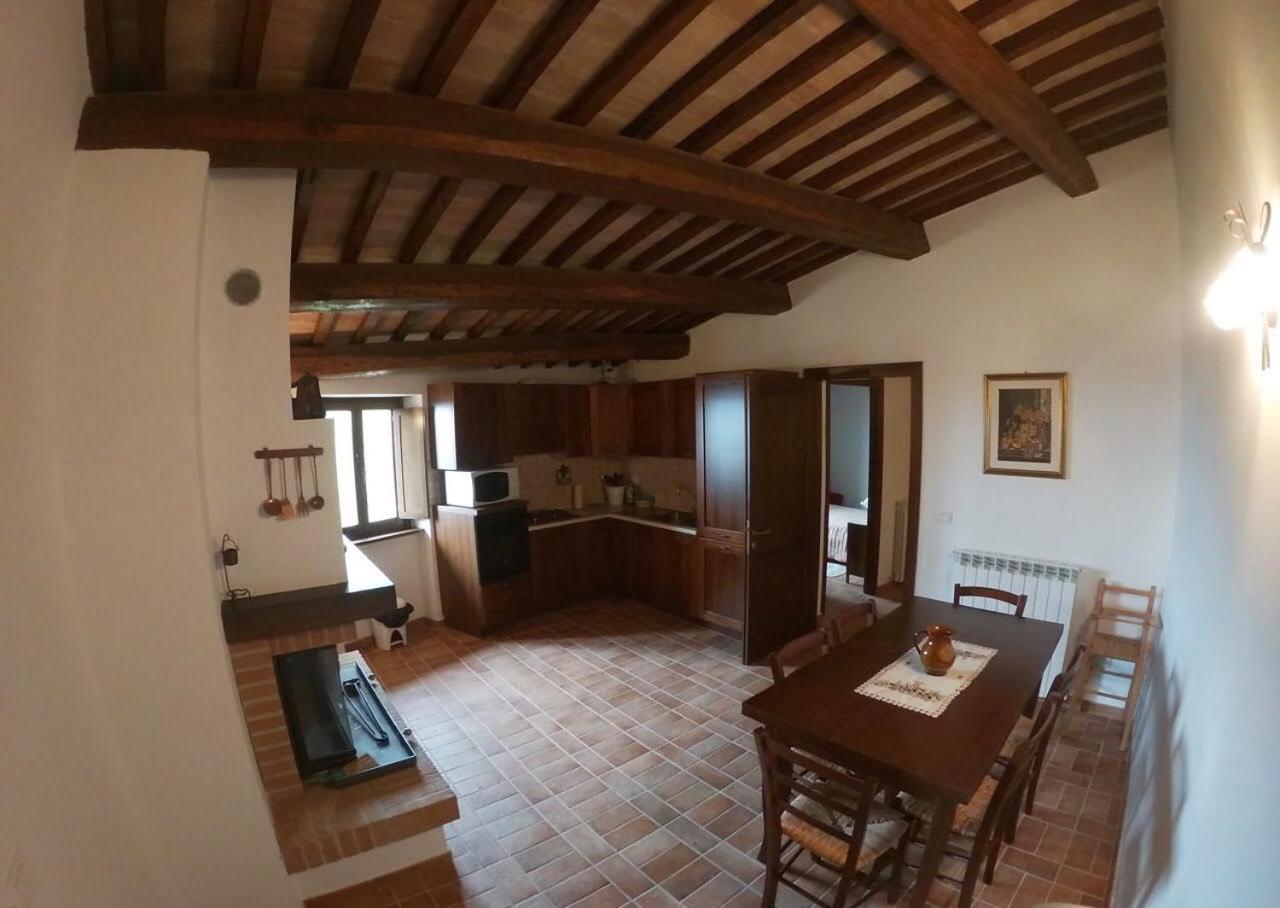 Castello di Acera view 3