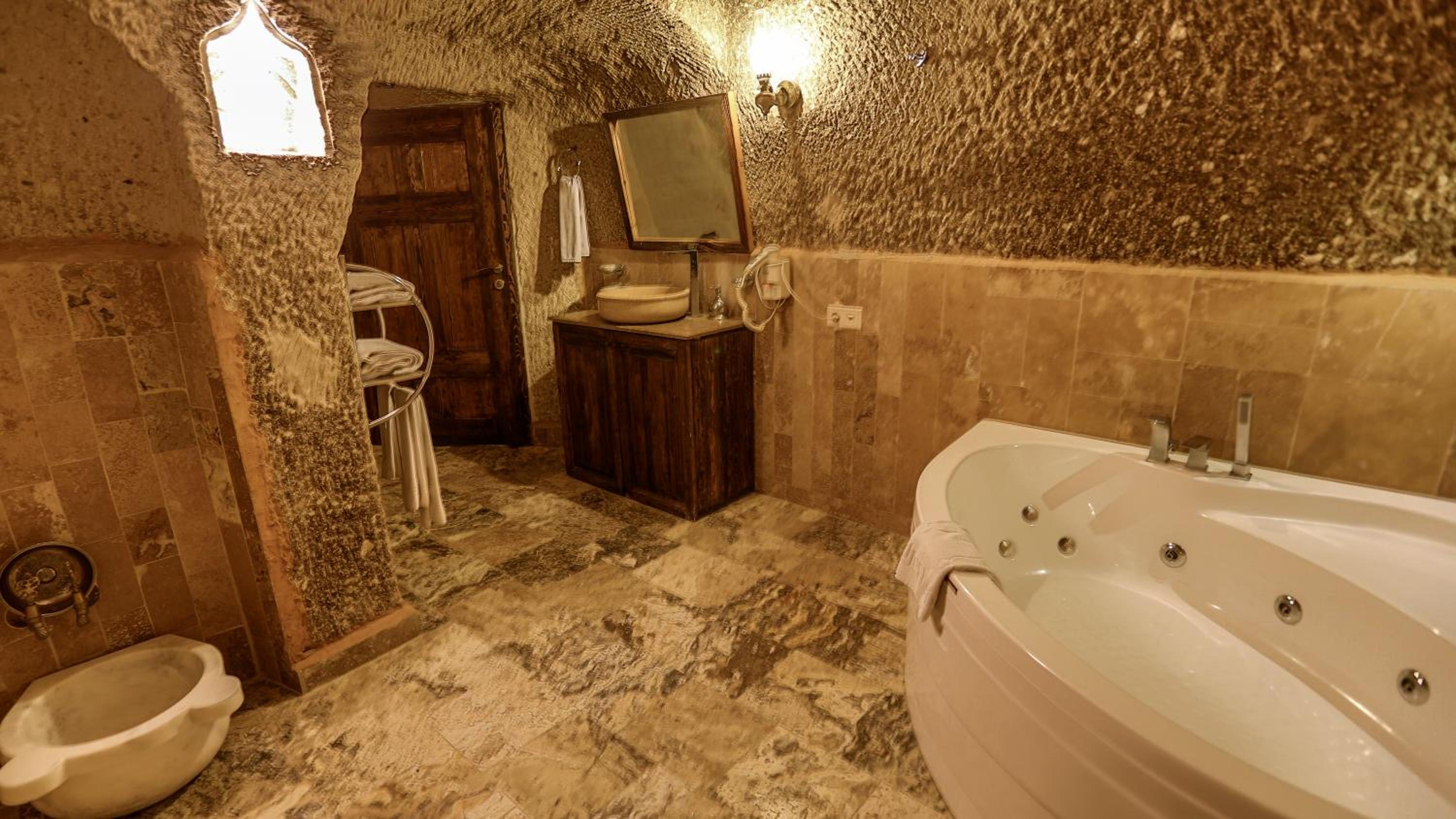 Hidden Cave Hotel - Image 68