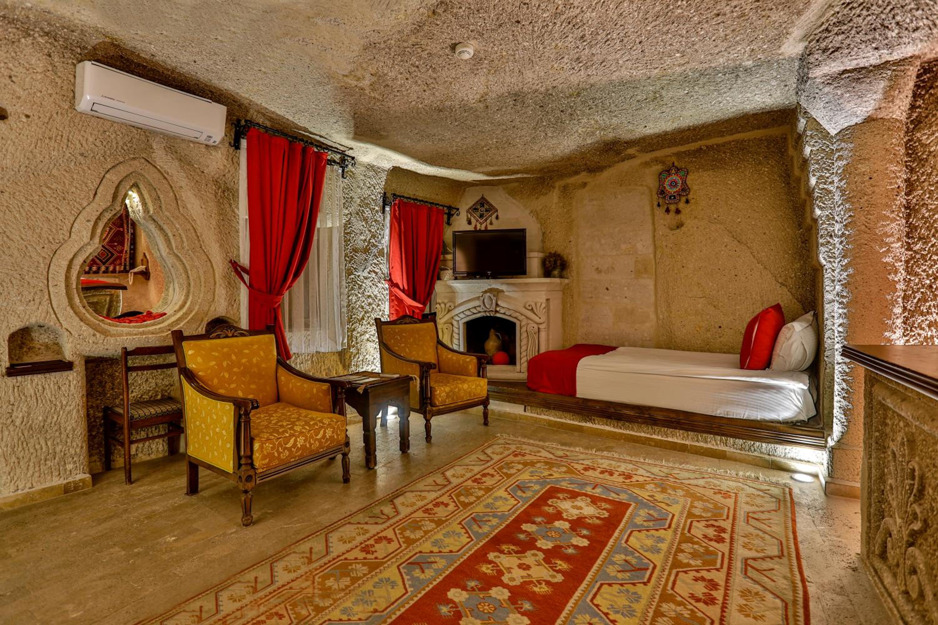 Hidden Cave Hotel - Image 28