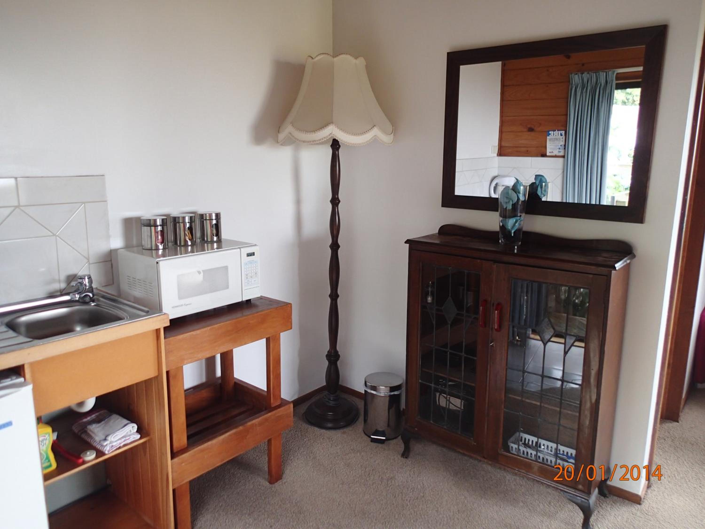 Grafton Cottage & Chalets