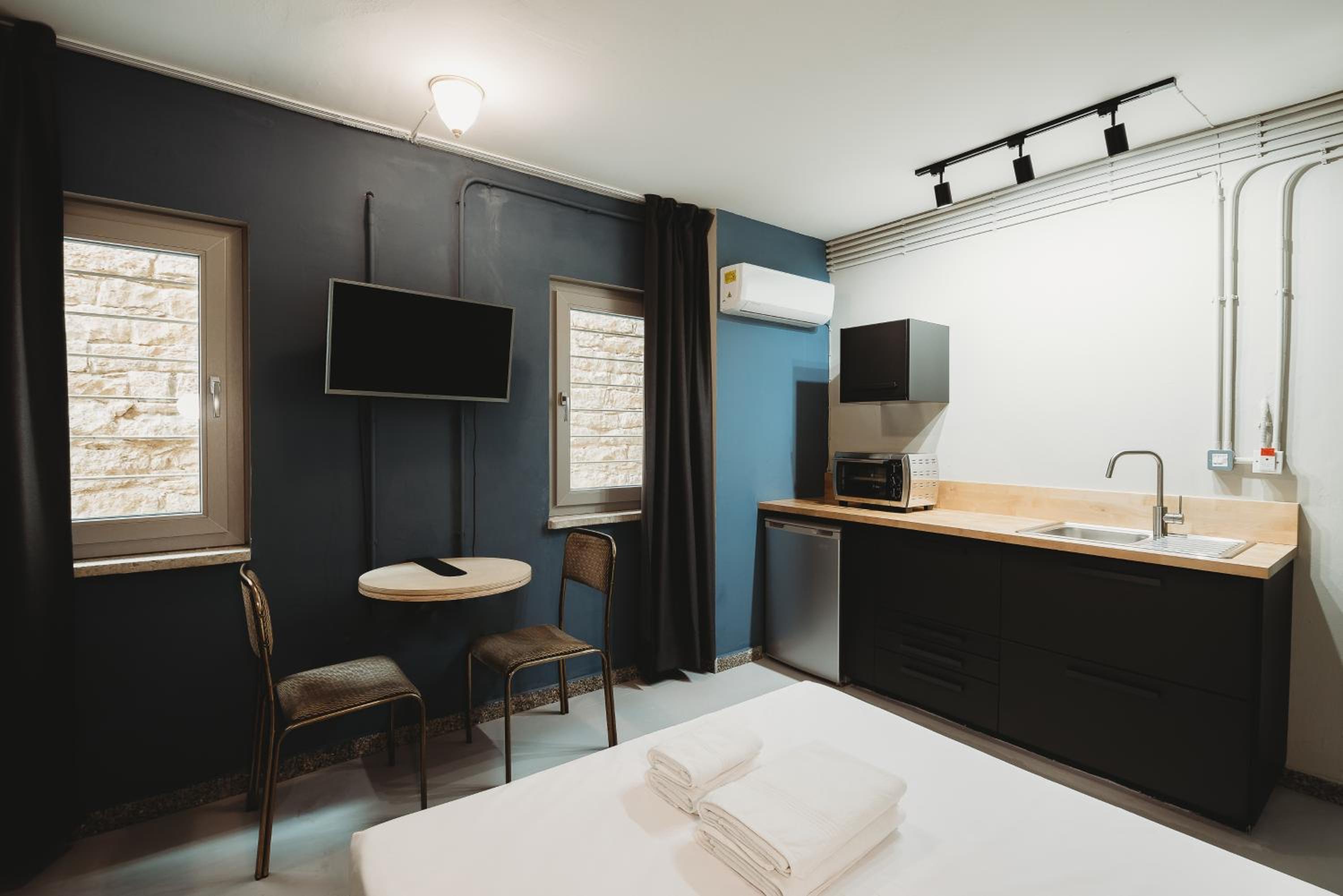 eins rooms - city center