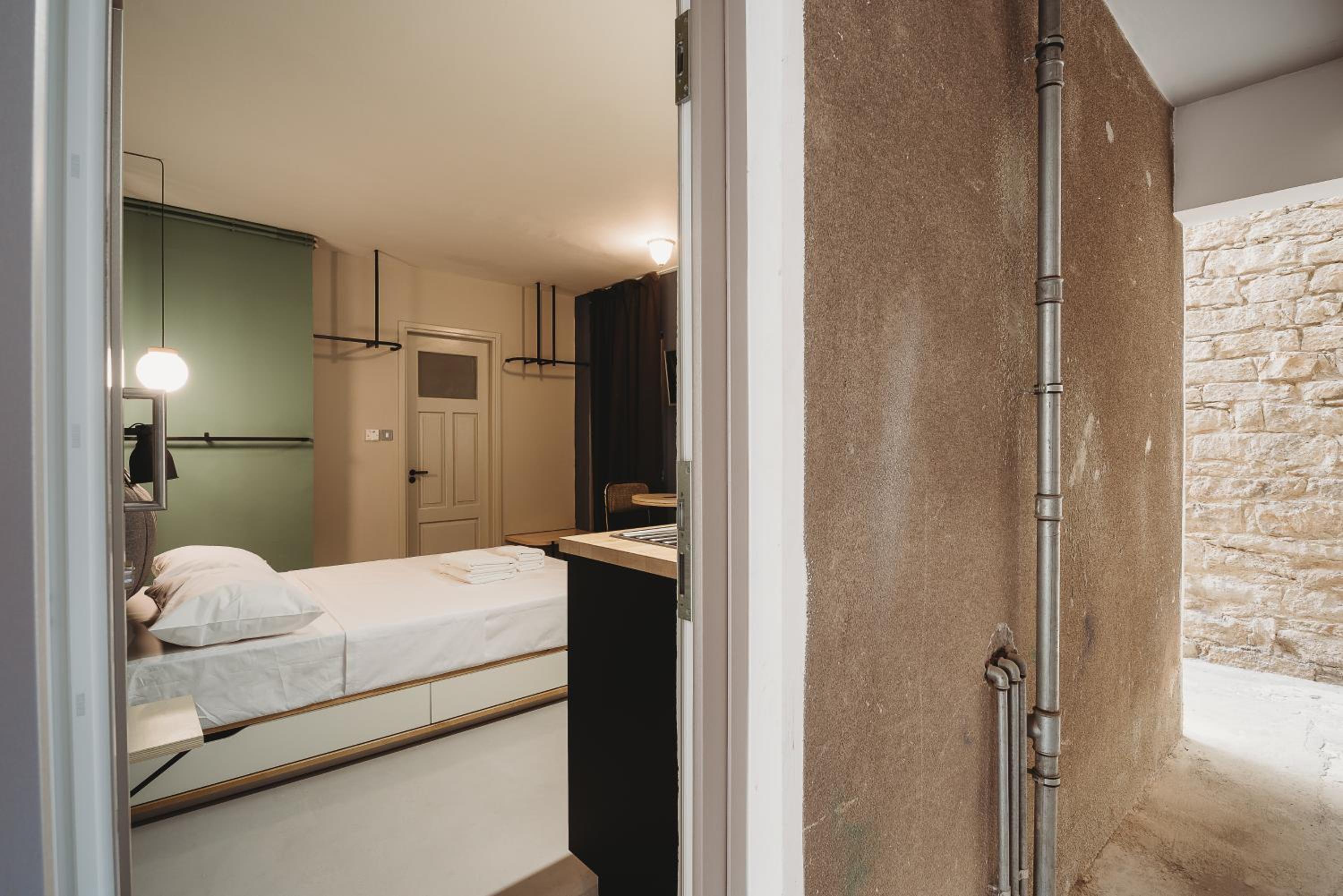 eins rooms - city center