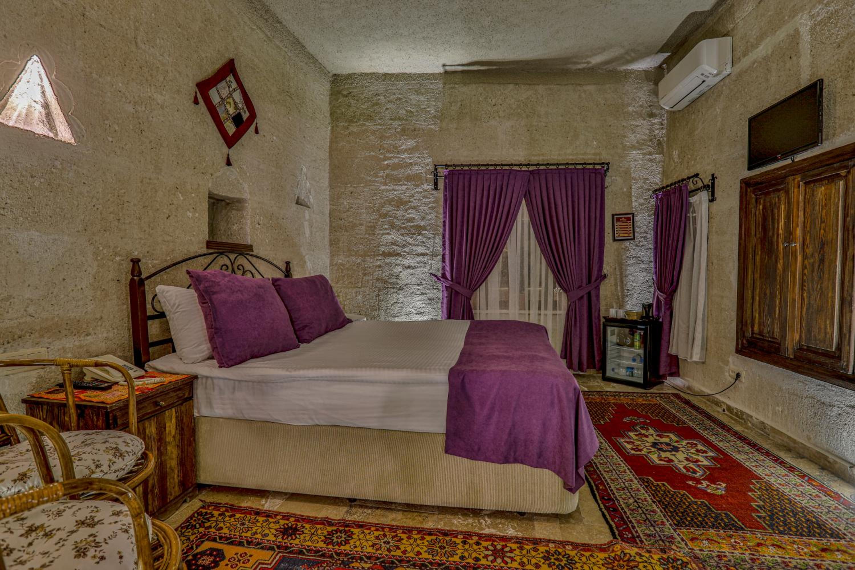 Hidden Cave Hotel - Image 62