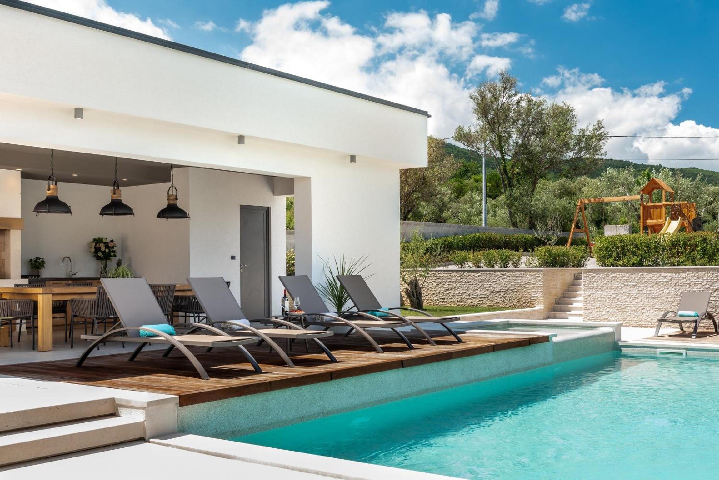 Luxurious Villa Laurea near Labin with Pool, Sauna & Sea View view 5