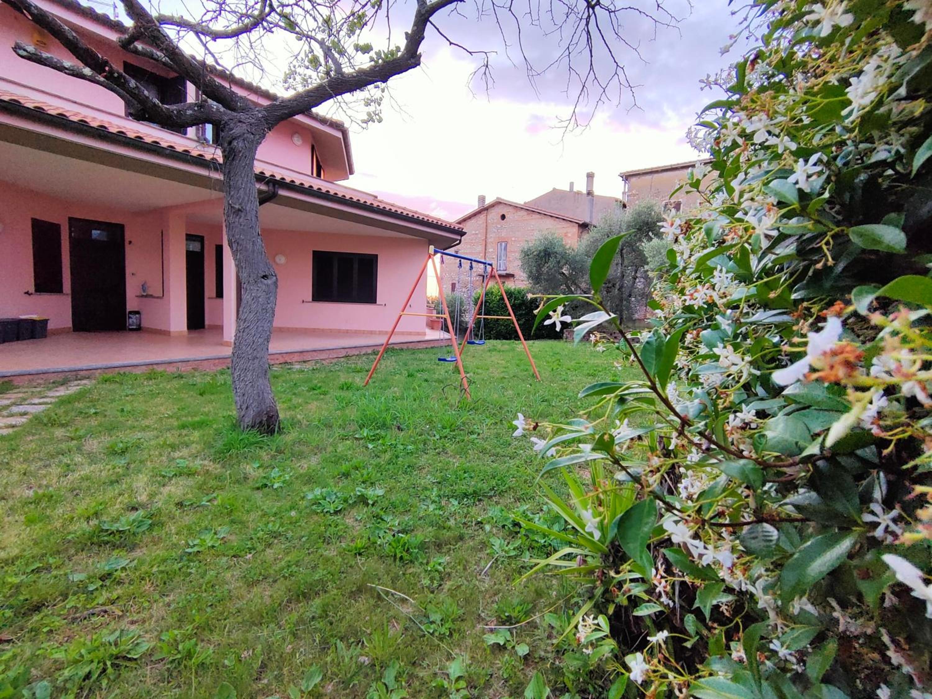 Photo 34