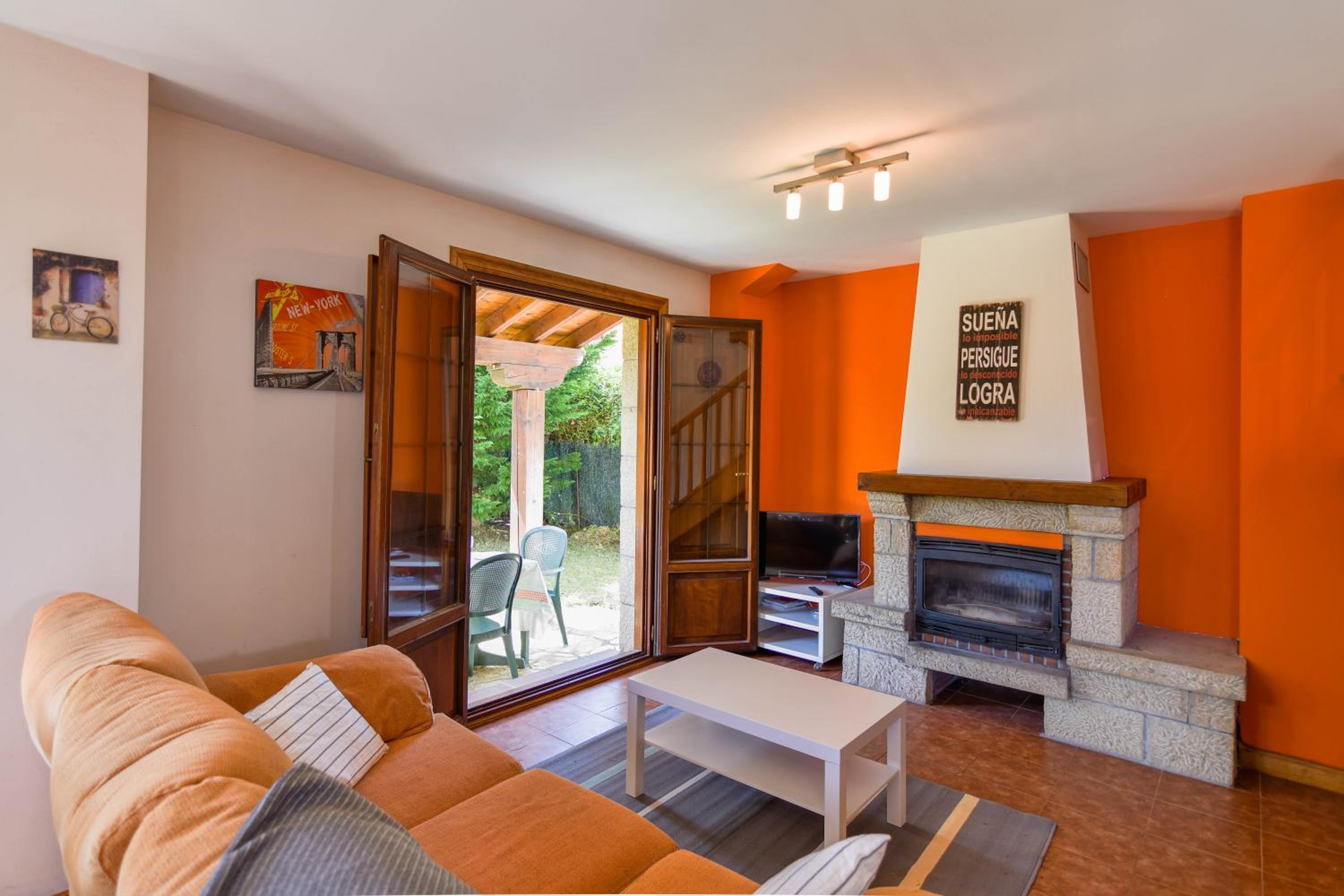 ¡Nuevo! Cómodo y amplio chalet con jardín view 3