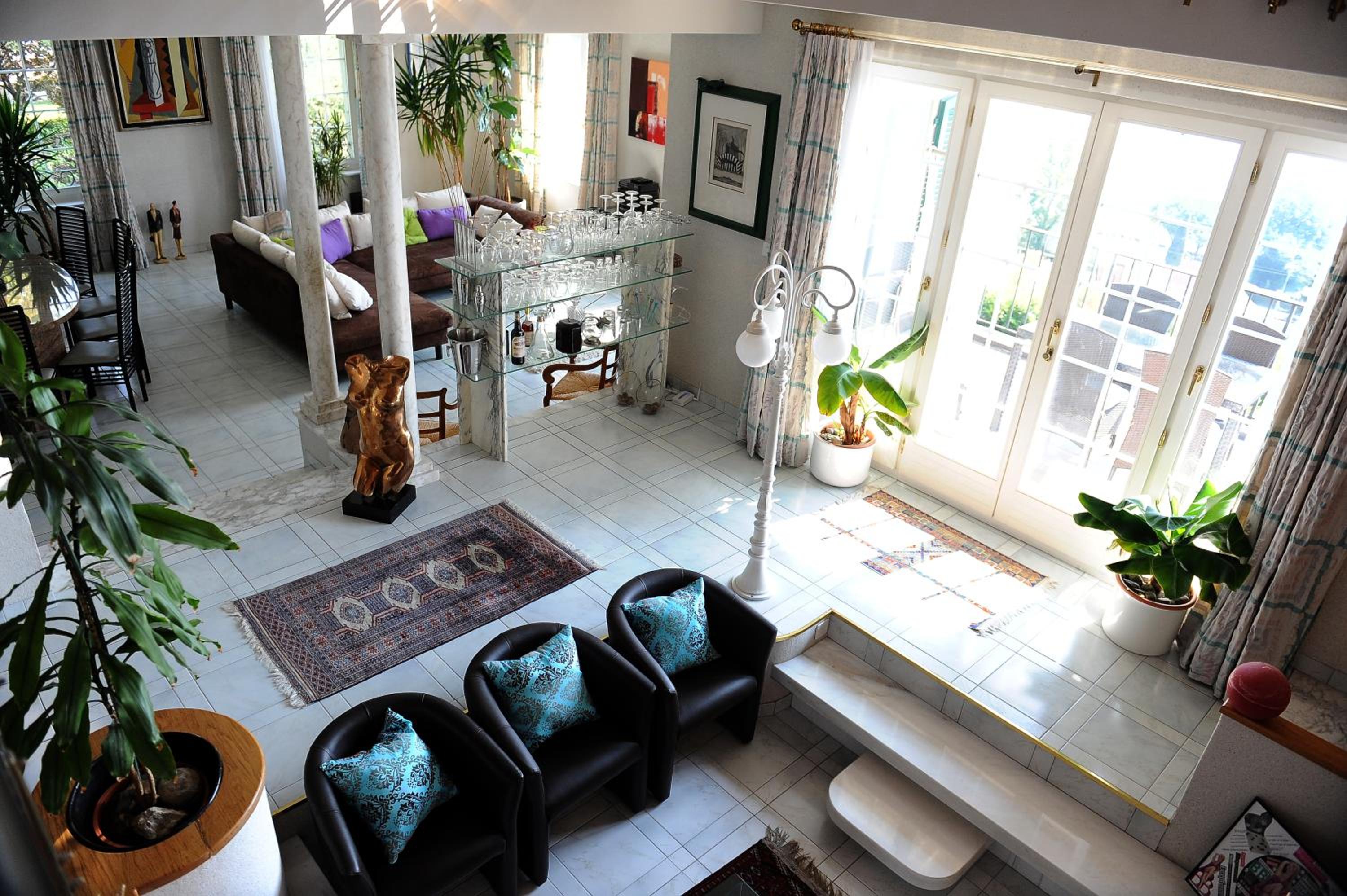 Corseaux Beach rooms-Riviera Beach apartments