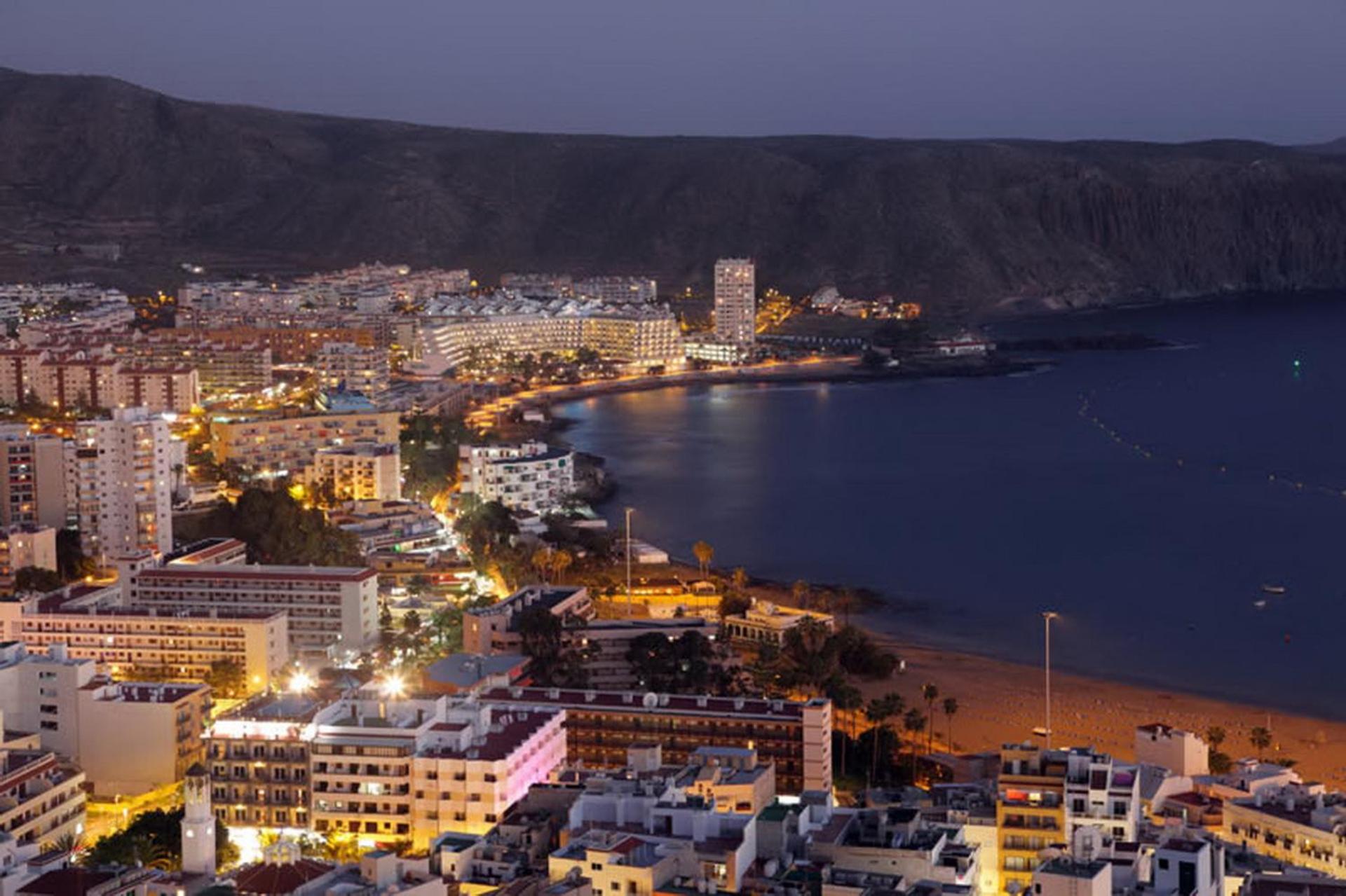 Apartments in Los Cristianos Centre view 2