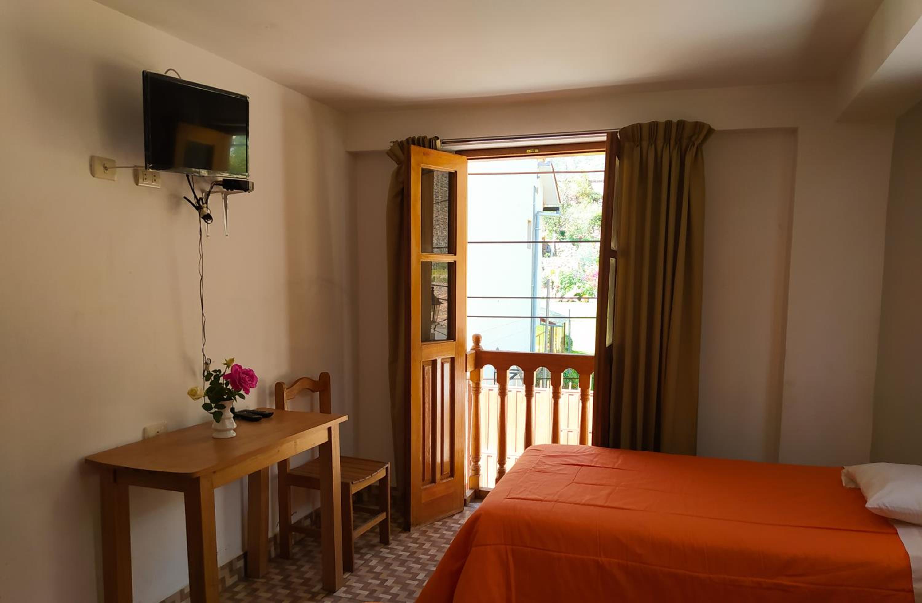 Tambo de Ollantay Hotel