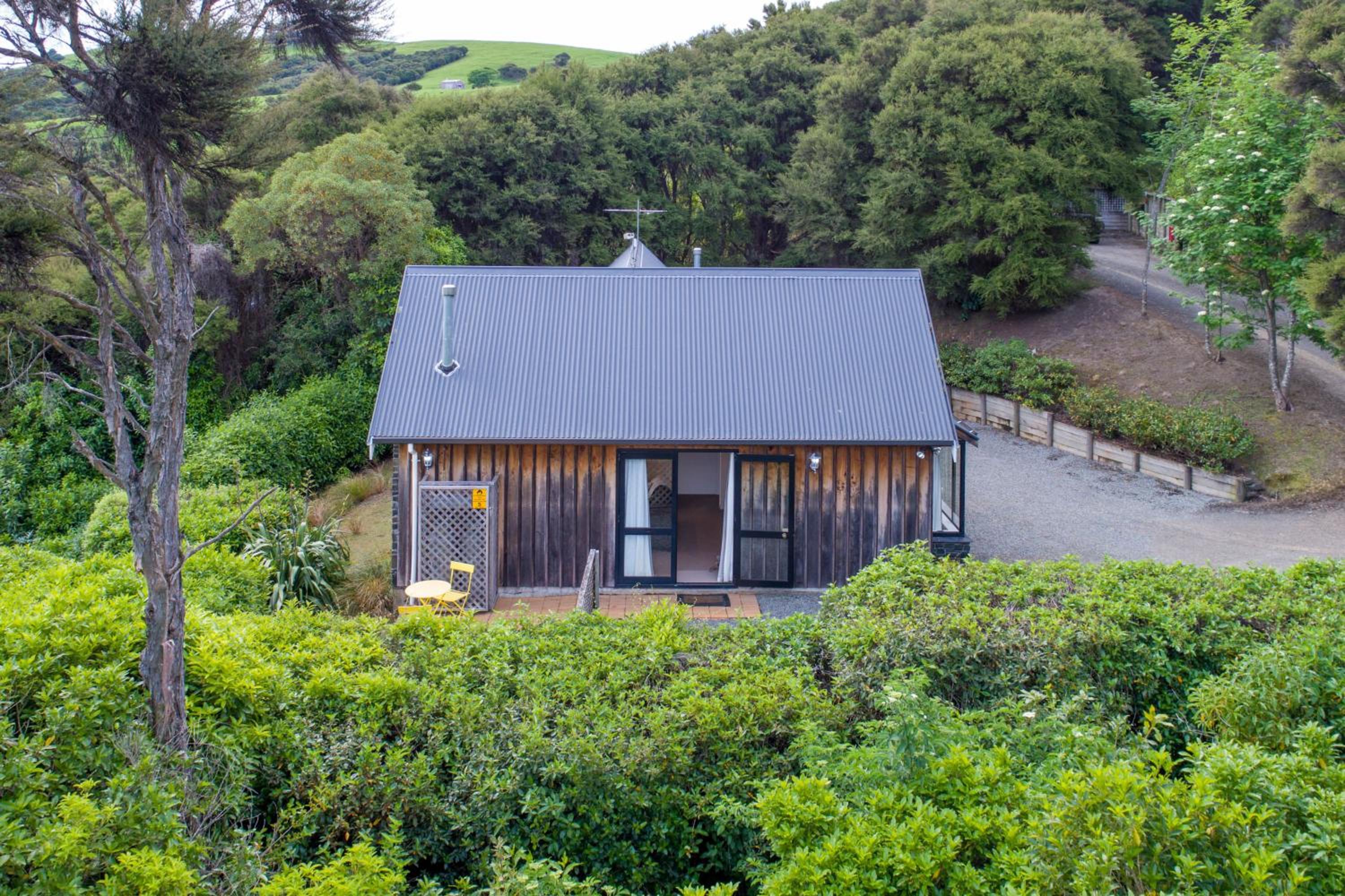 Fantail Cottage with Sea Views - Akaroa Home view 4