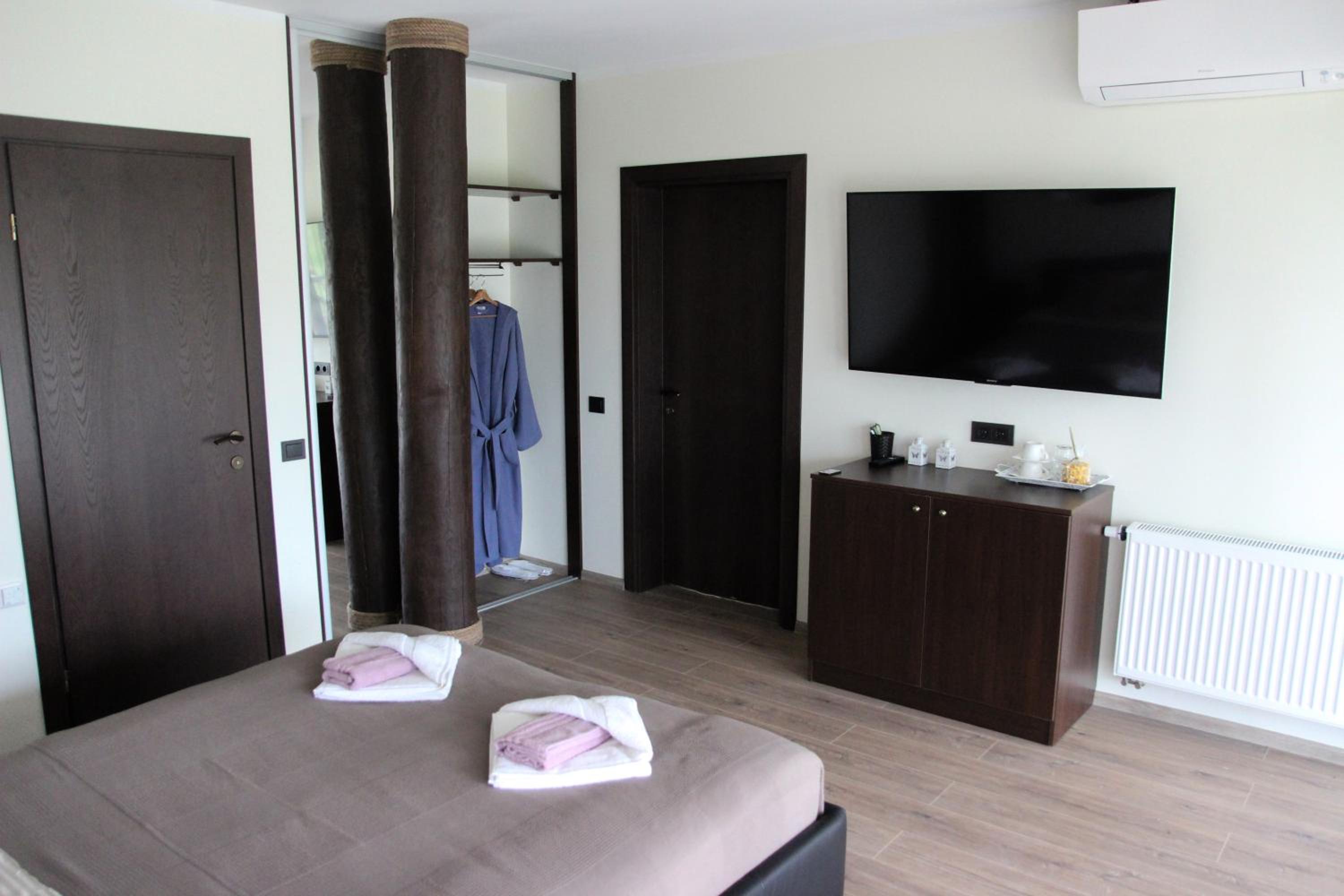 Photo 60
