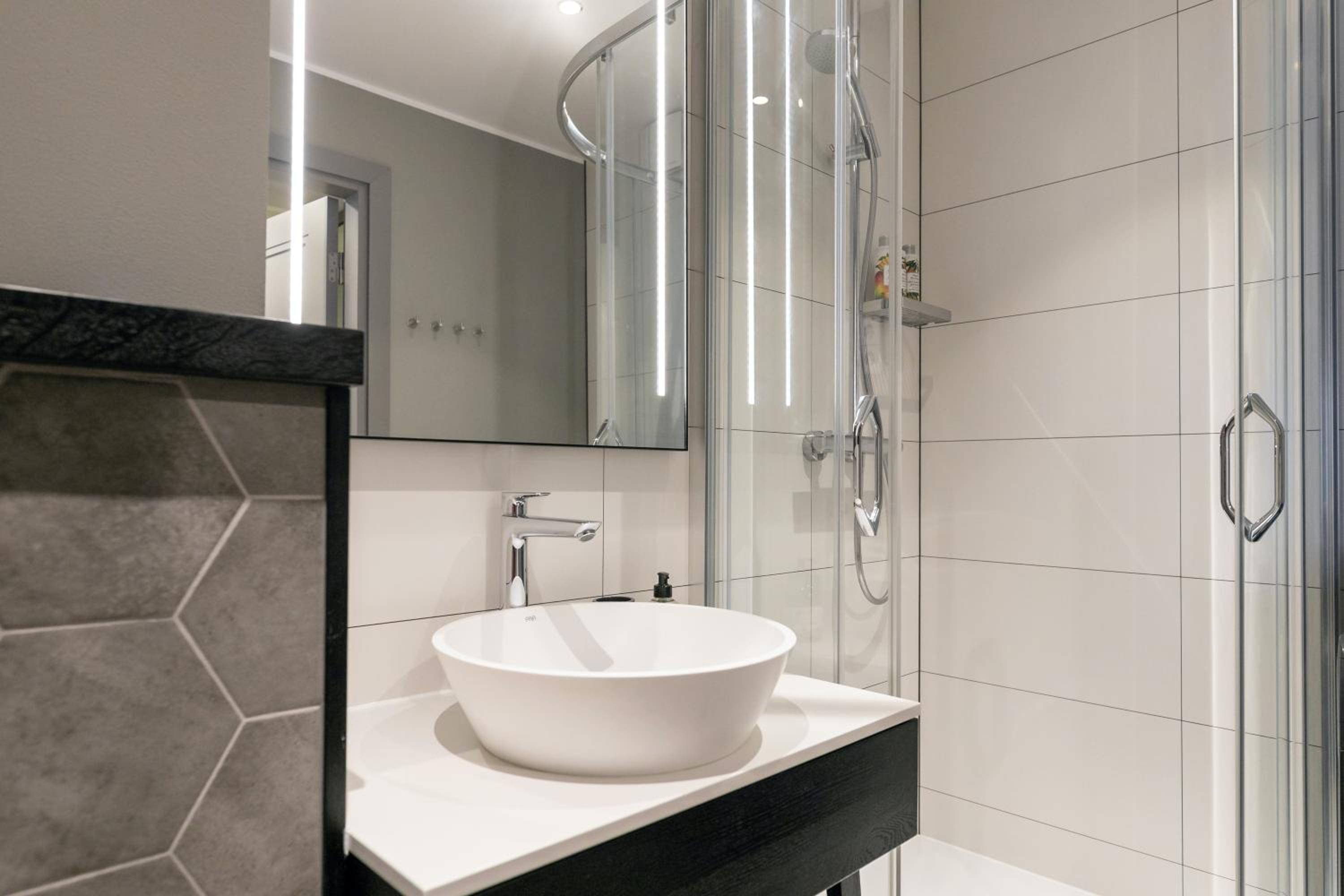 Brand New, Family-friendly with a great location - Moon Apartment view 2