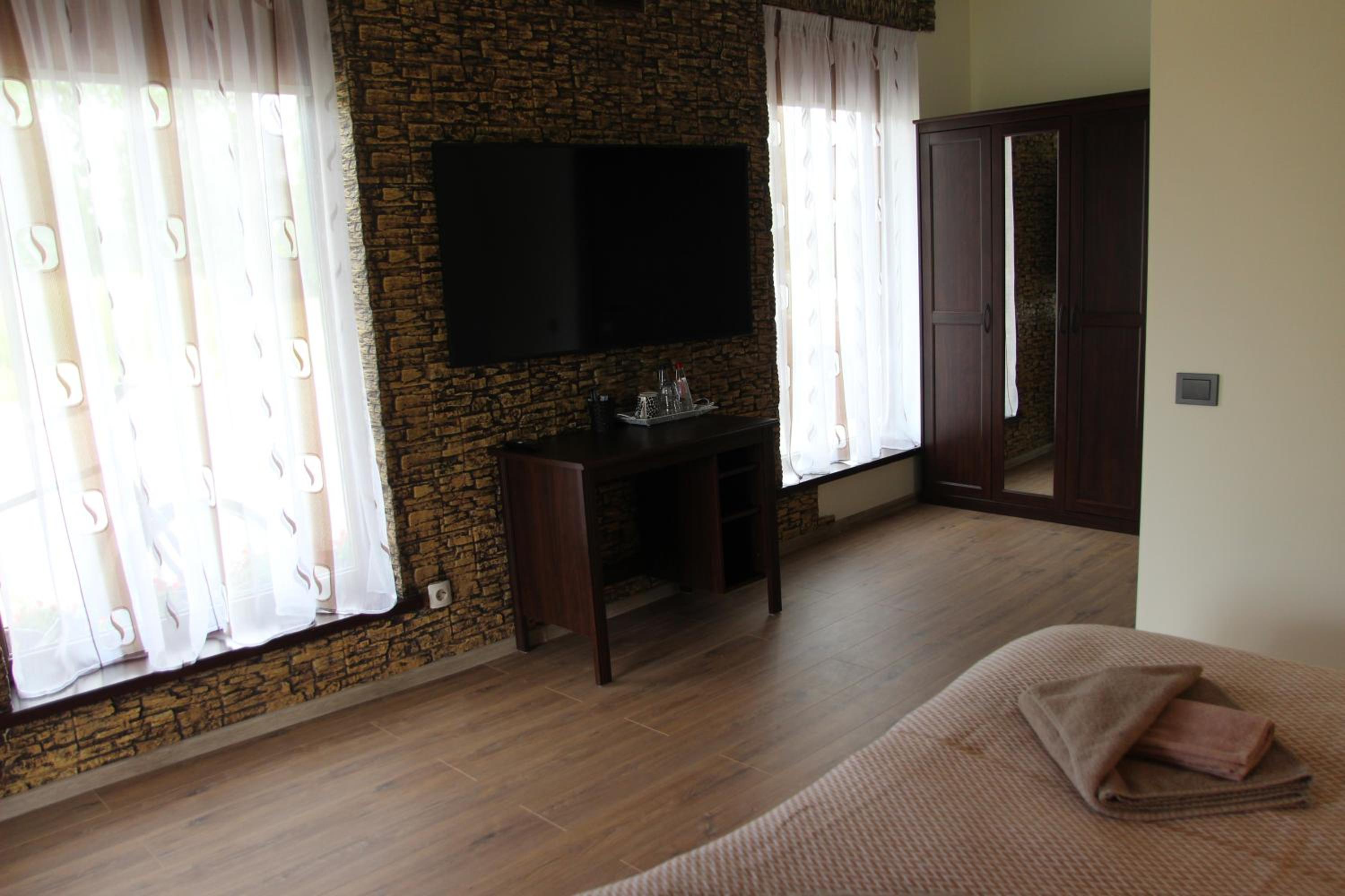 Photo 43