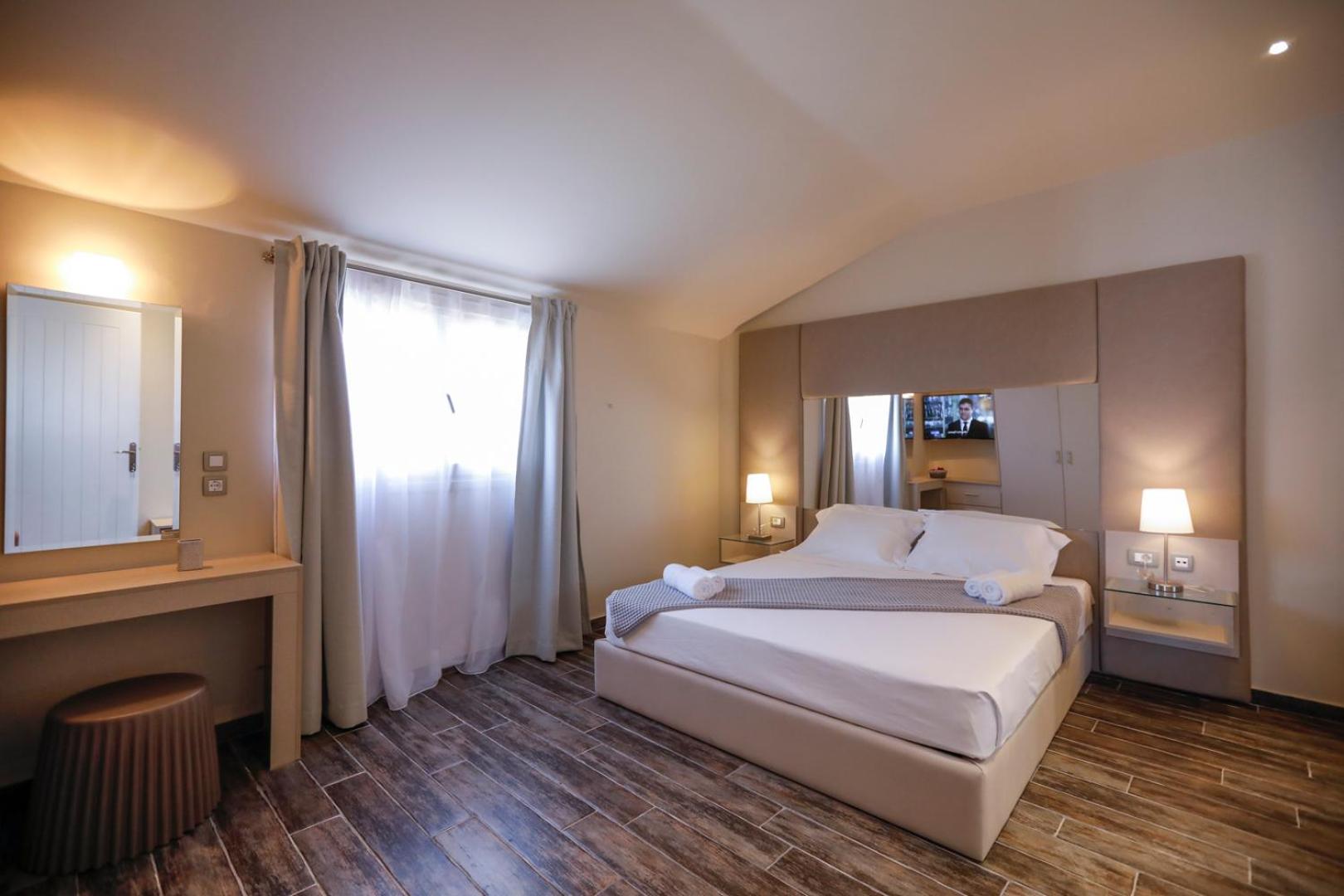 Makris Yialos Apartments